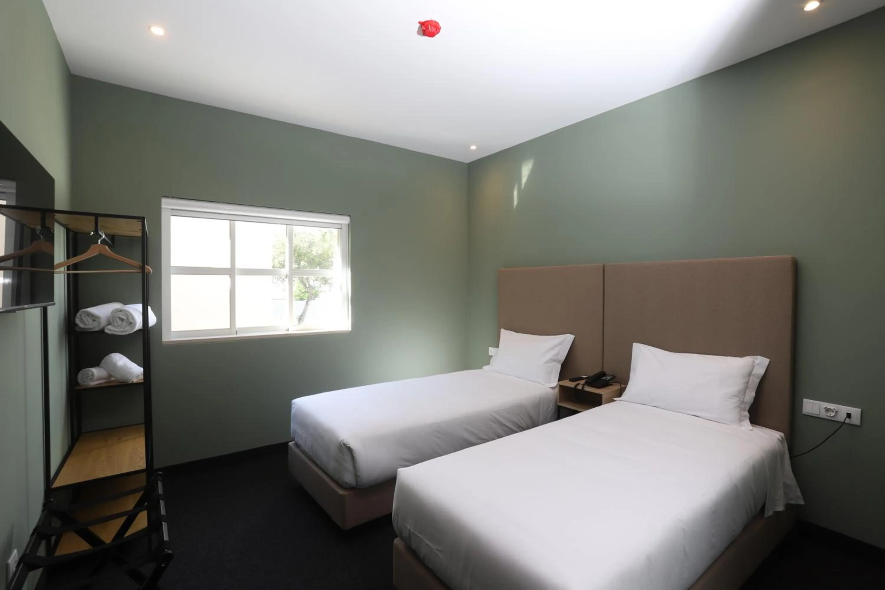 Bedroom, Bed in Albufeira Lounge Hotel