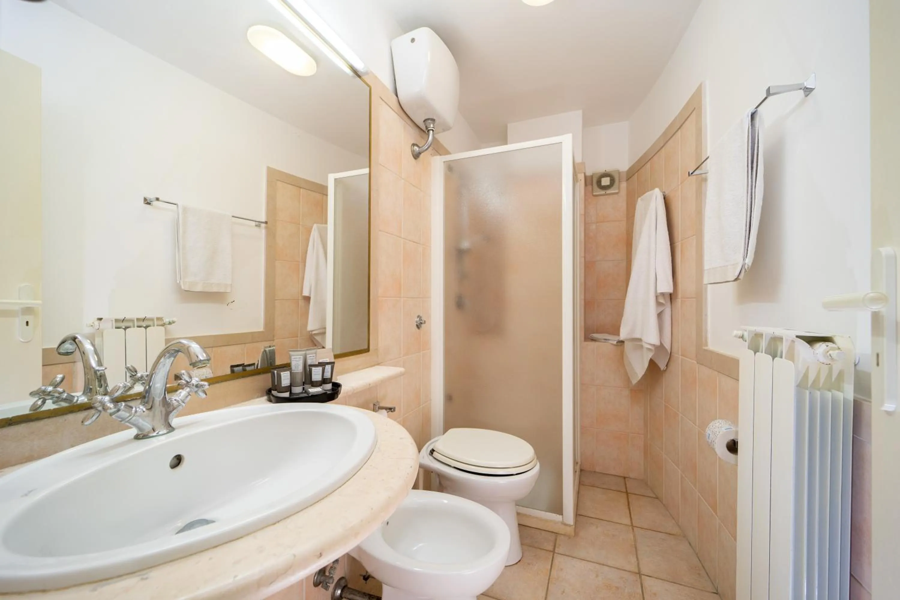 Shower in Tenuta del Barco WineRestaurant and Hospitality