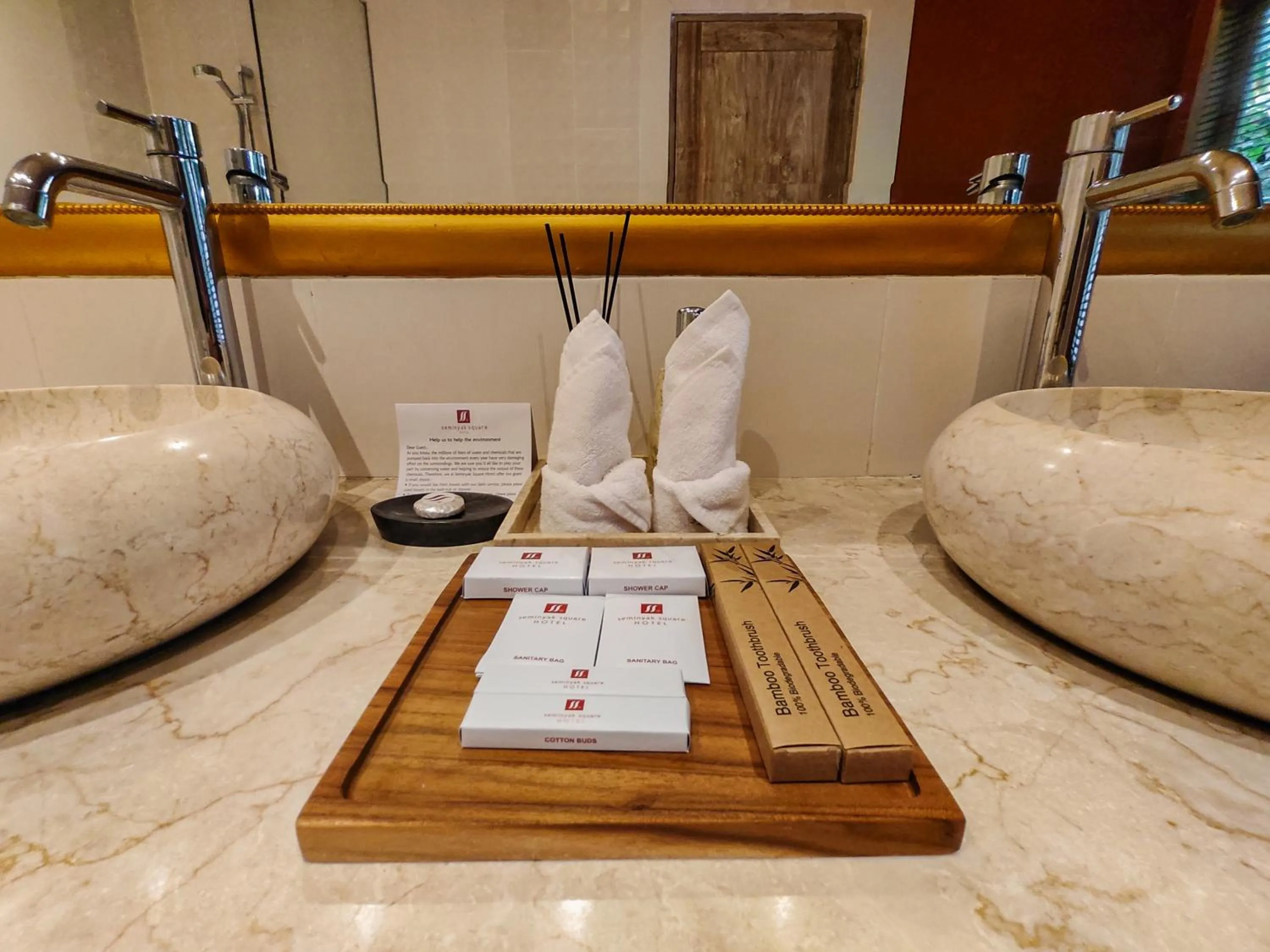 Bathroom in Seminyak Square Hotel And Villas