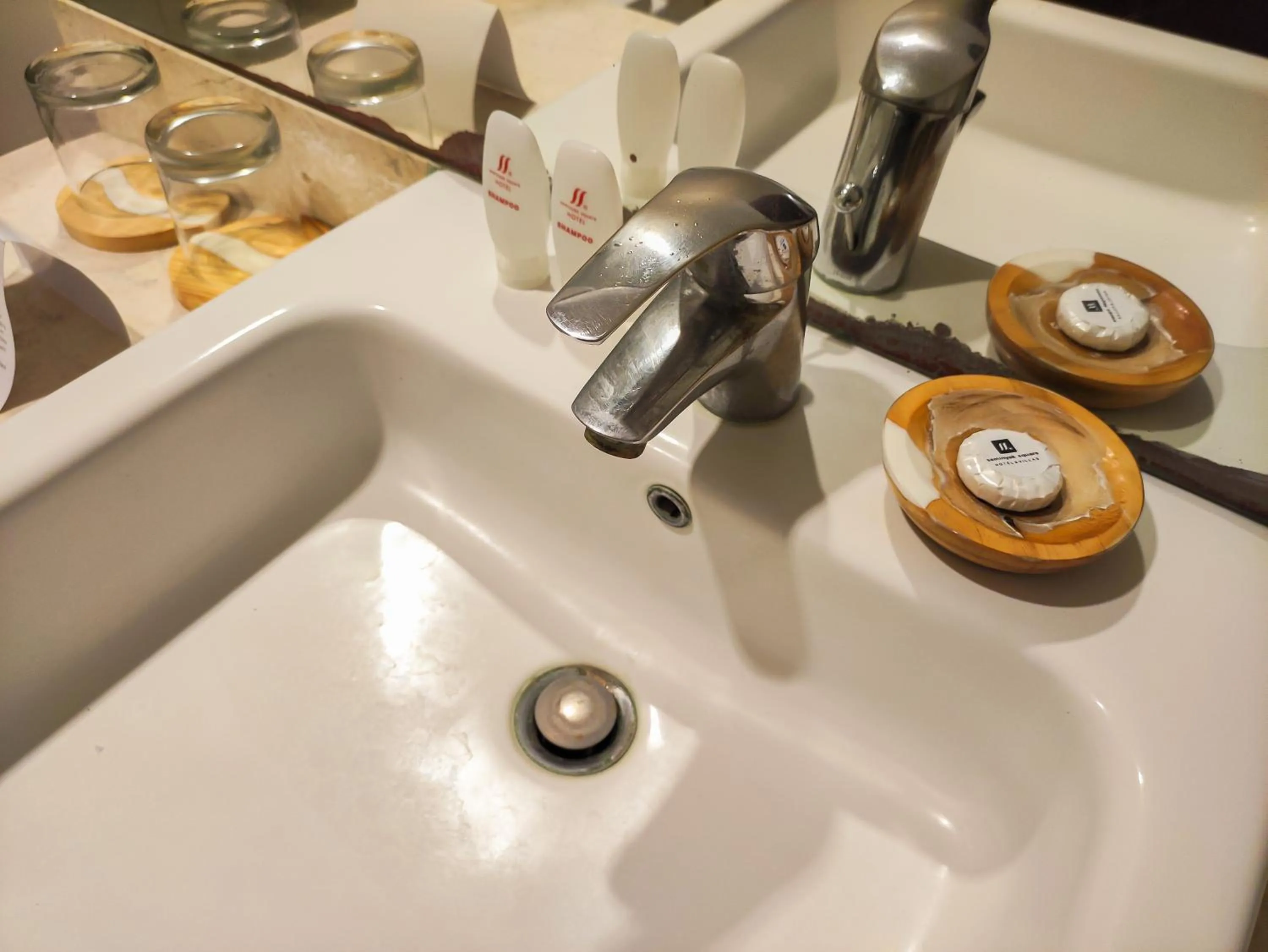 Bathroom in Seminyak Square Hotel And Villas