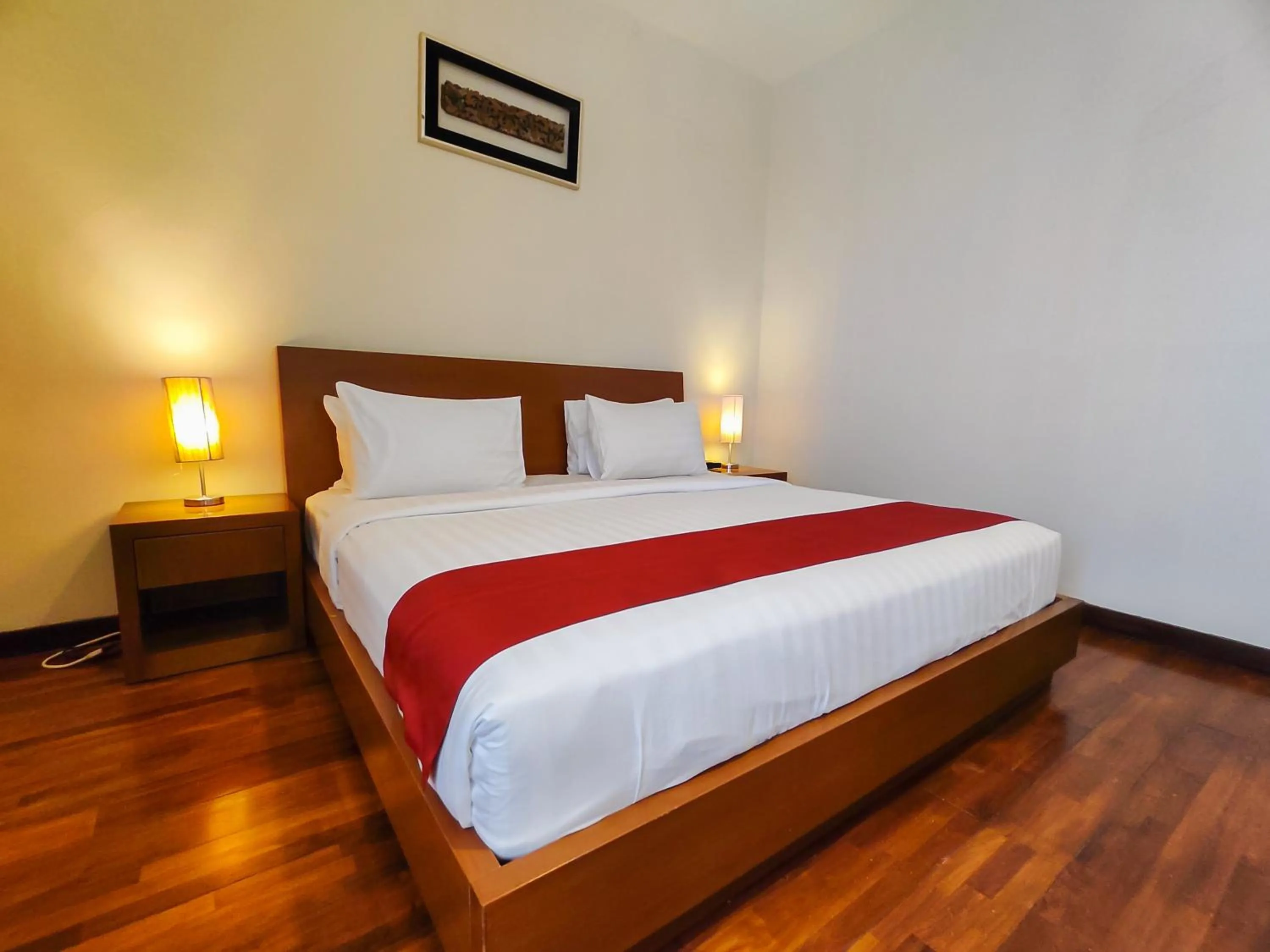 Bed in Seminyak Square Hotel And Villas