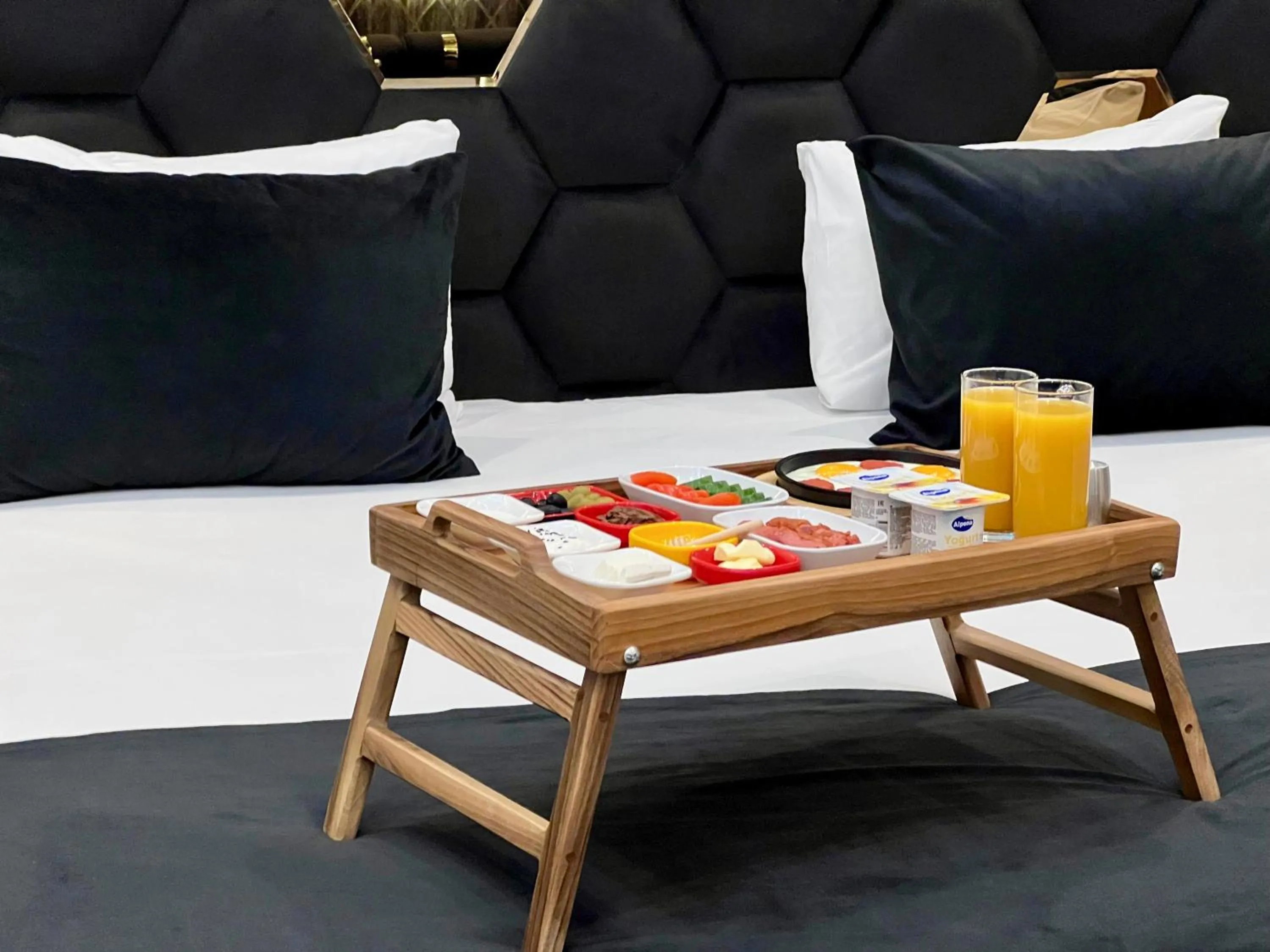 Breakfast in Royal Mansion Hotel