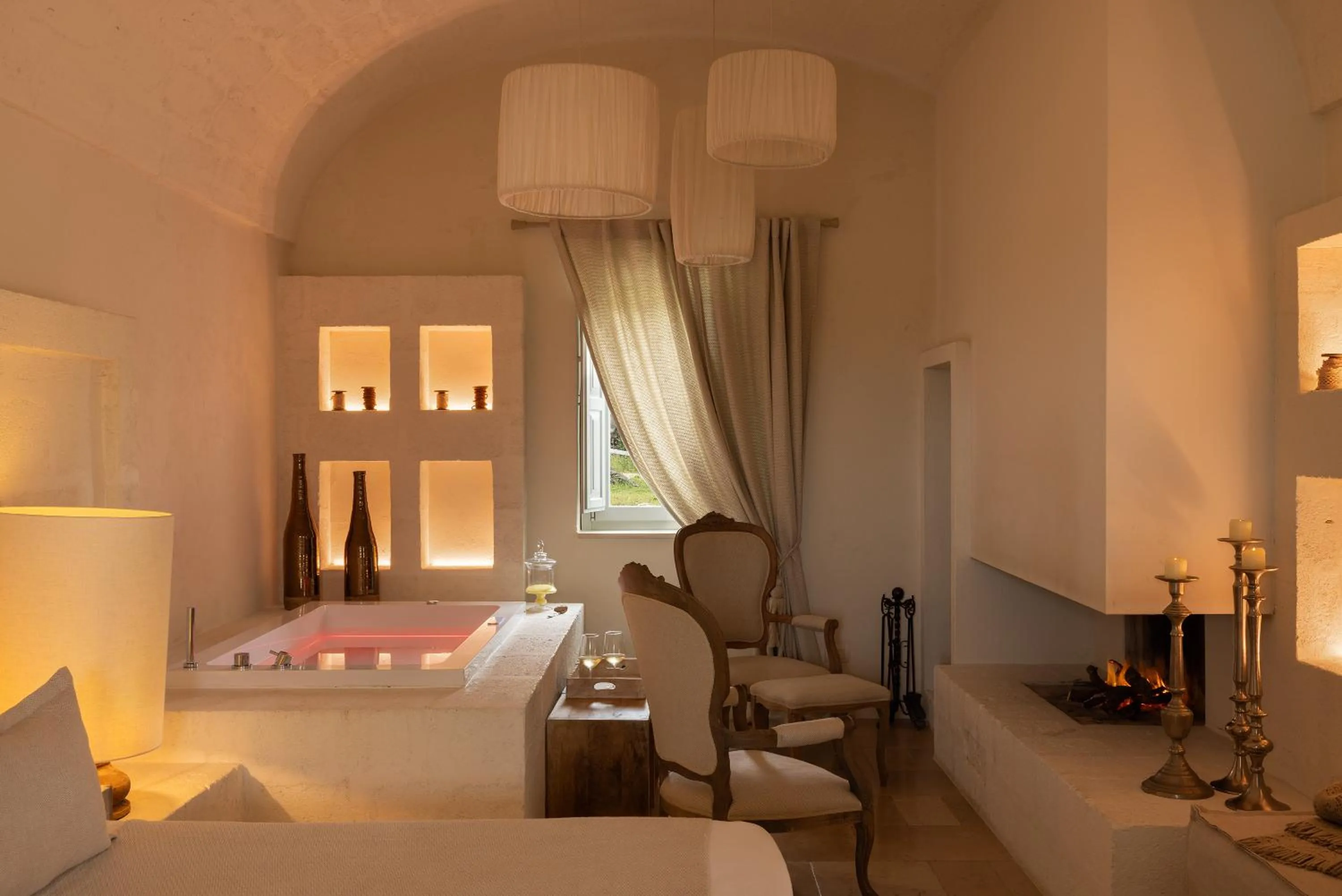 Hot Tub, Bed in Masseria San Francesco