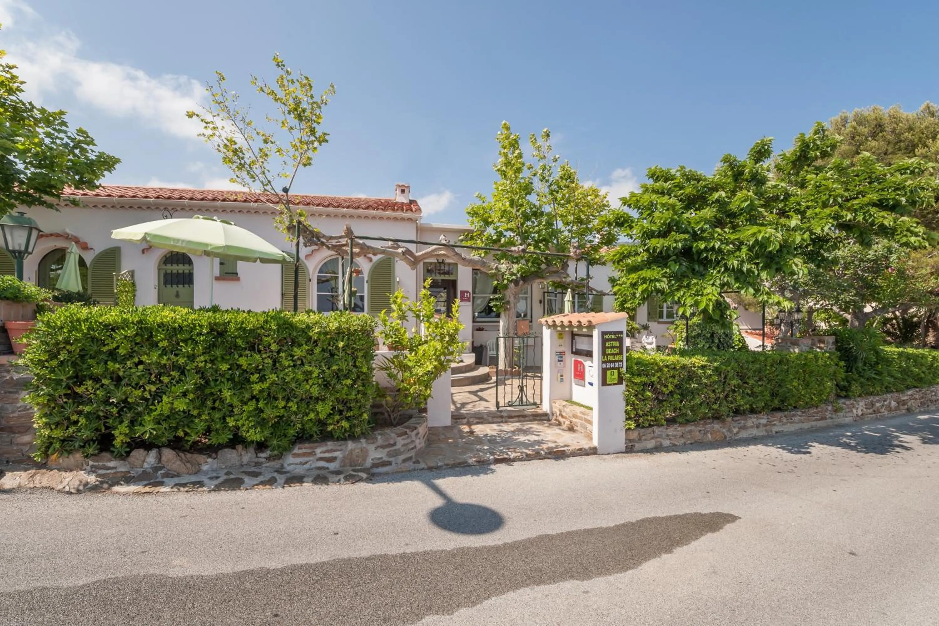 Facade/entrance in Hôtel Astria