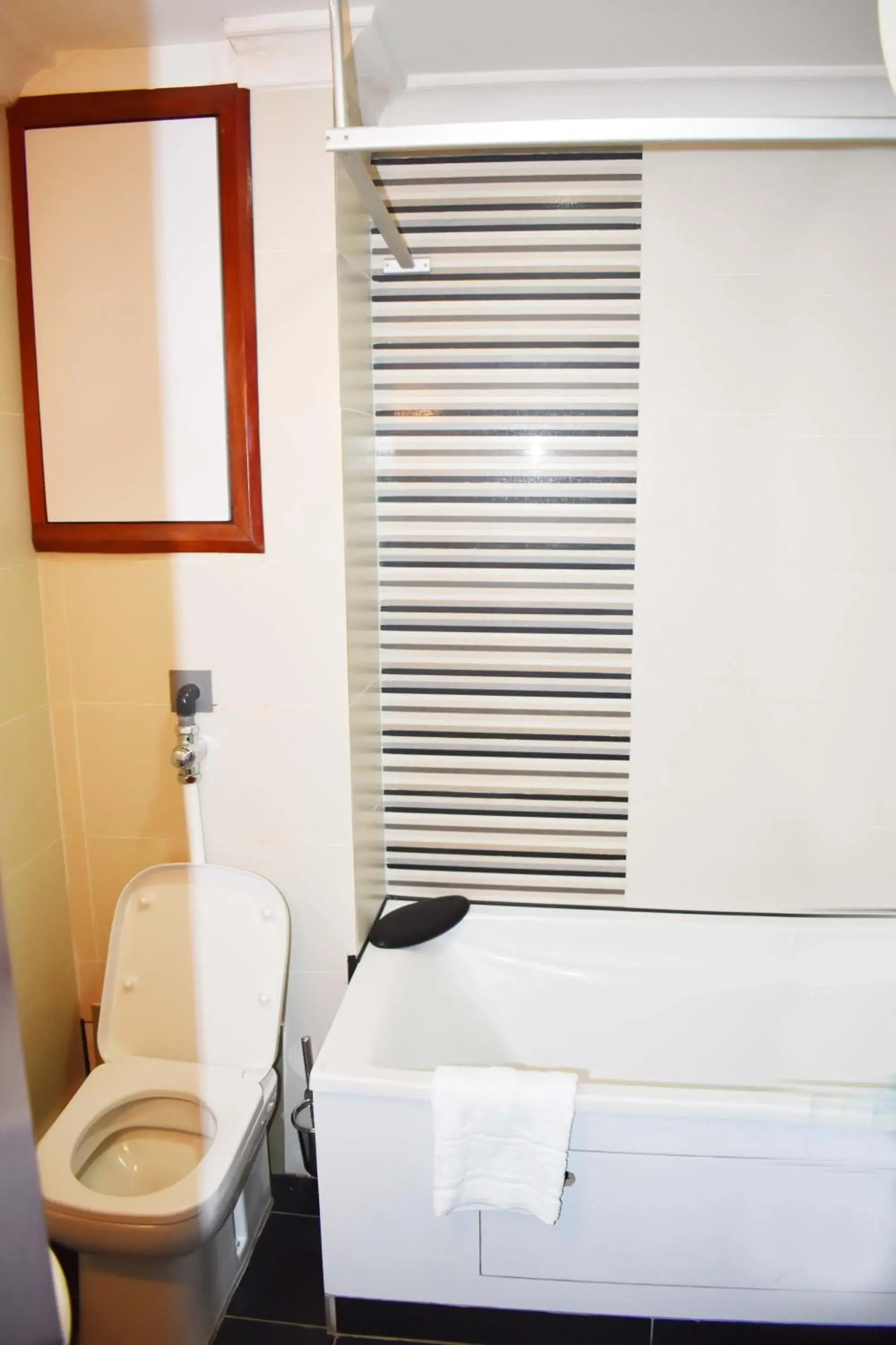 Hotel La Falaise Yaounde Hotel La Falaise Yaounde