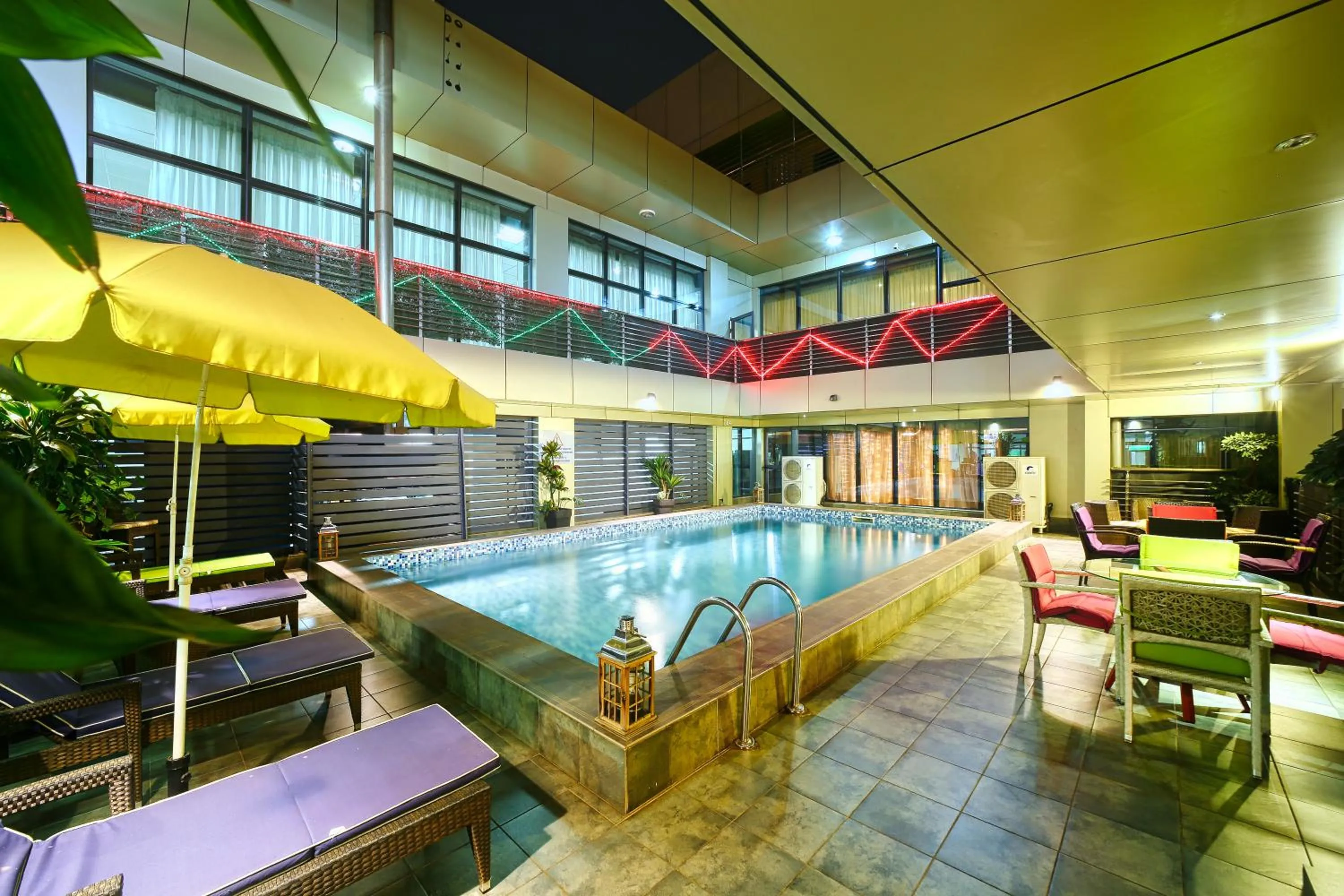 Swimming pool in Hotel La Falaise Yaounde