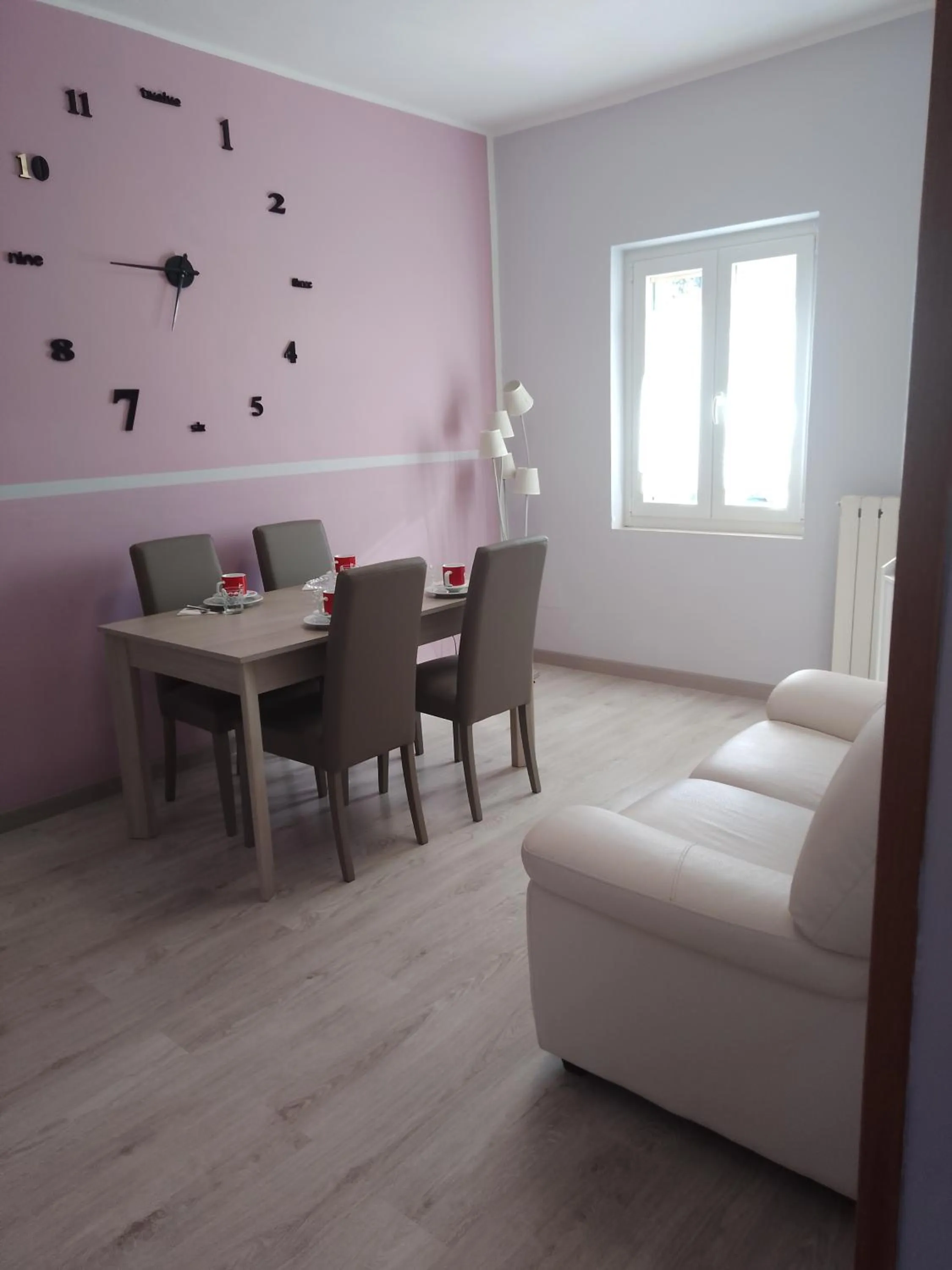 Seating area in Allegra Fattoria