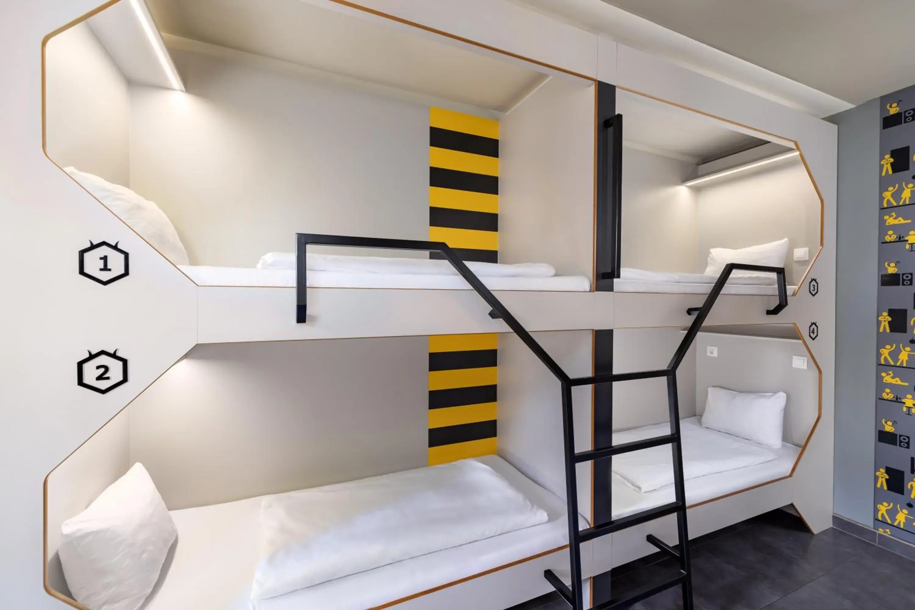 Quadruple Room with Private Bathroom in The Hive Party Hostel Budapest Quadruple Room with Private Bathroom in The Hive Party Hostel Budapest