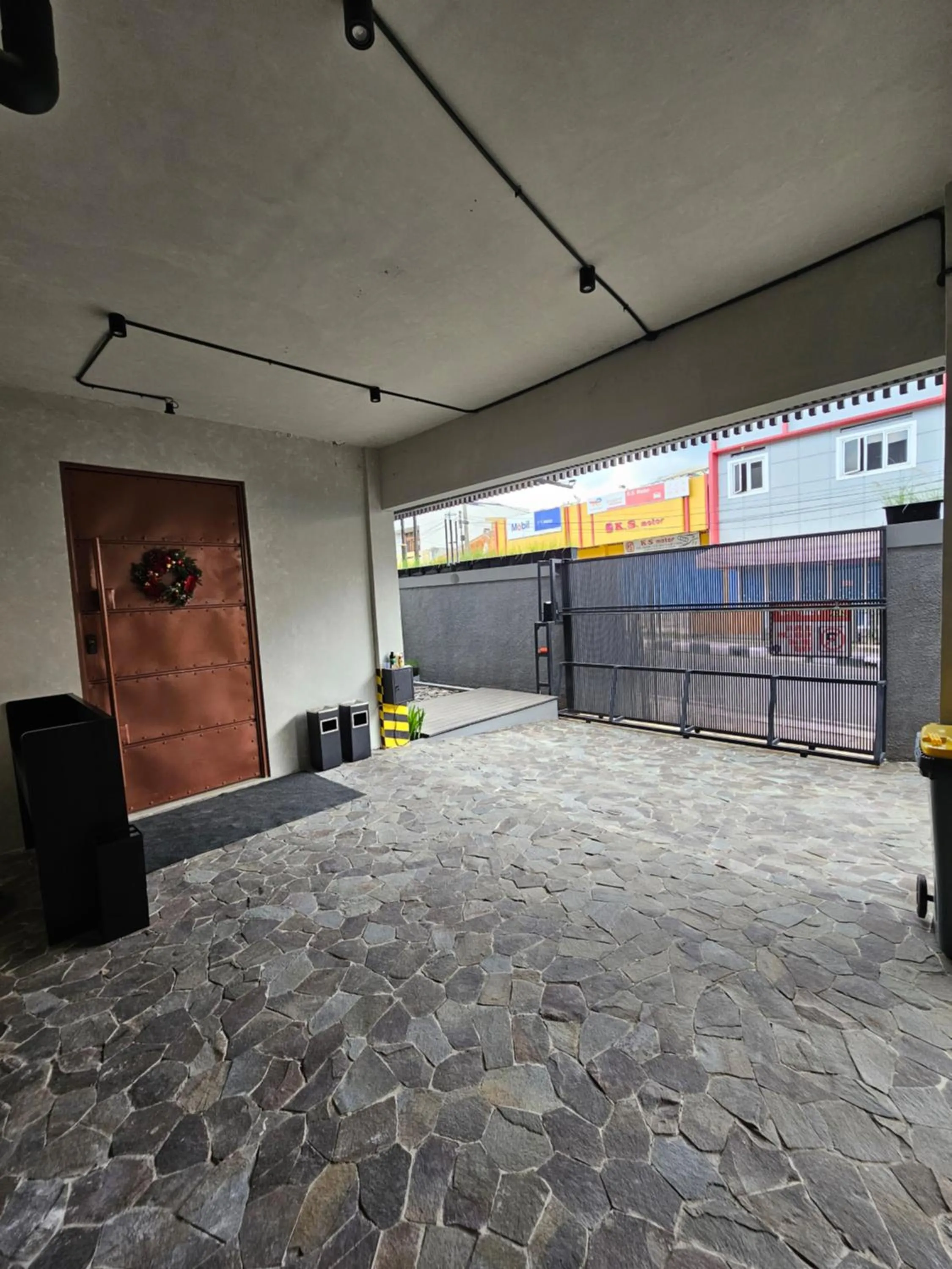 Parking in Mulyadi Suites Cianjur