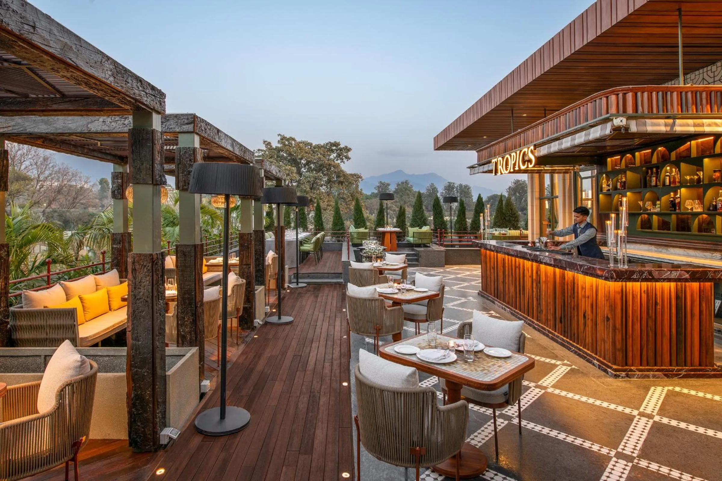 Restaurant/places to eat in Taj Mussoorie Foothills, Dehradun