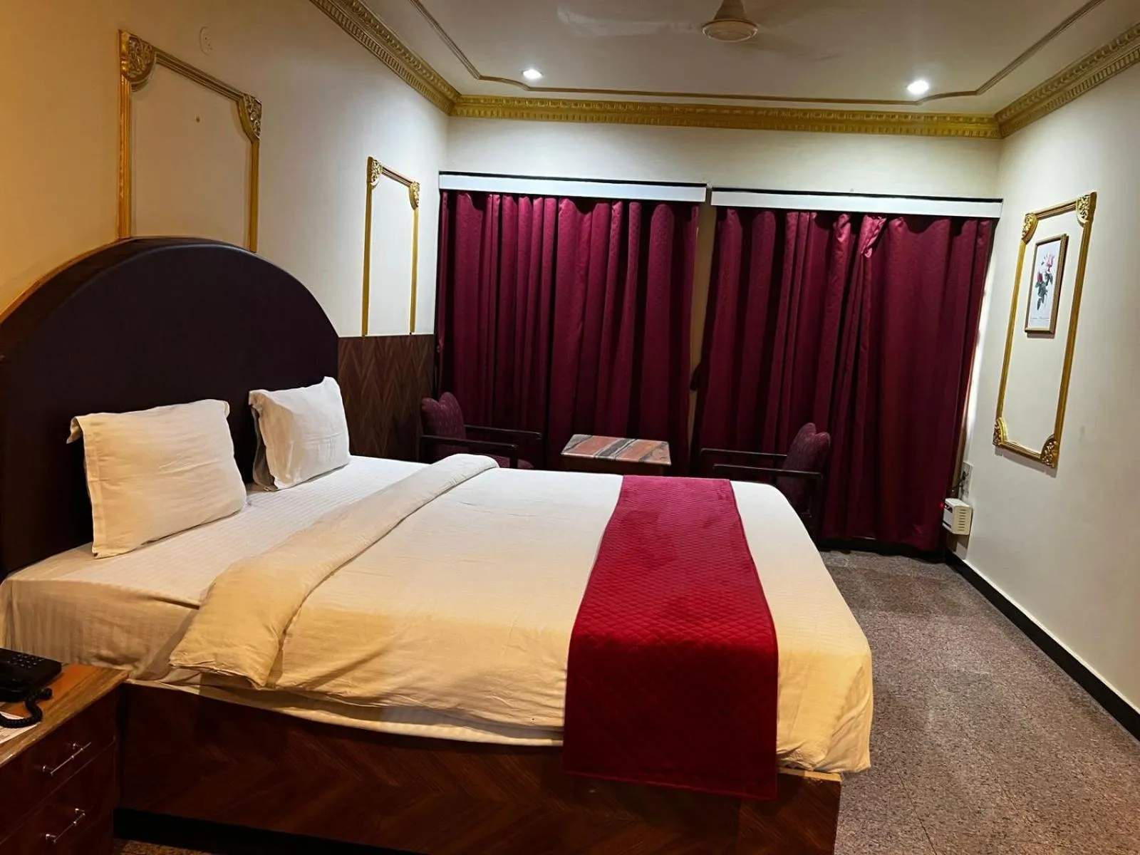 Hotel I K London Residency