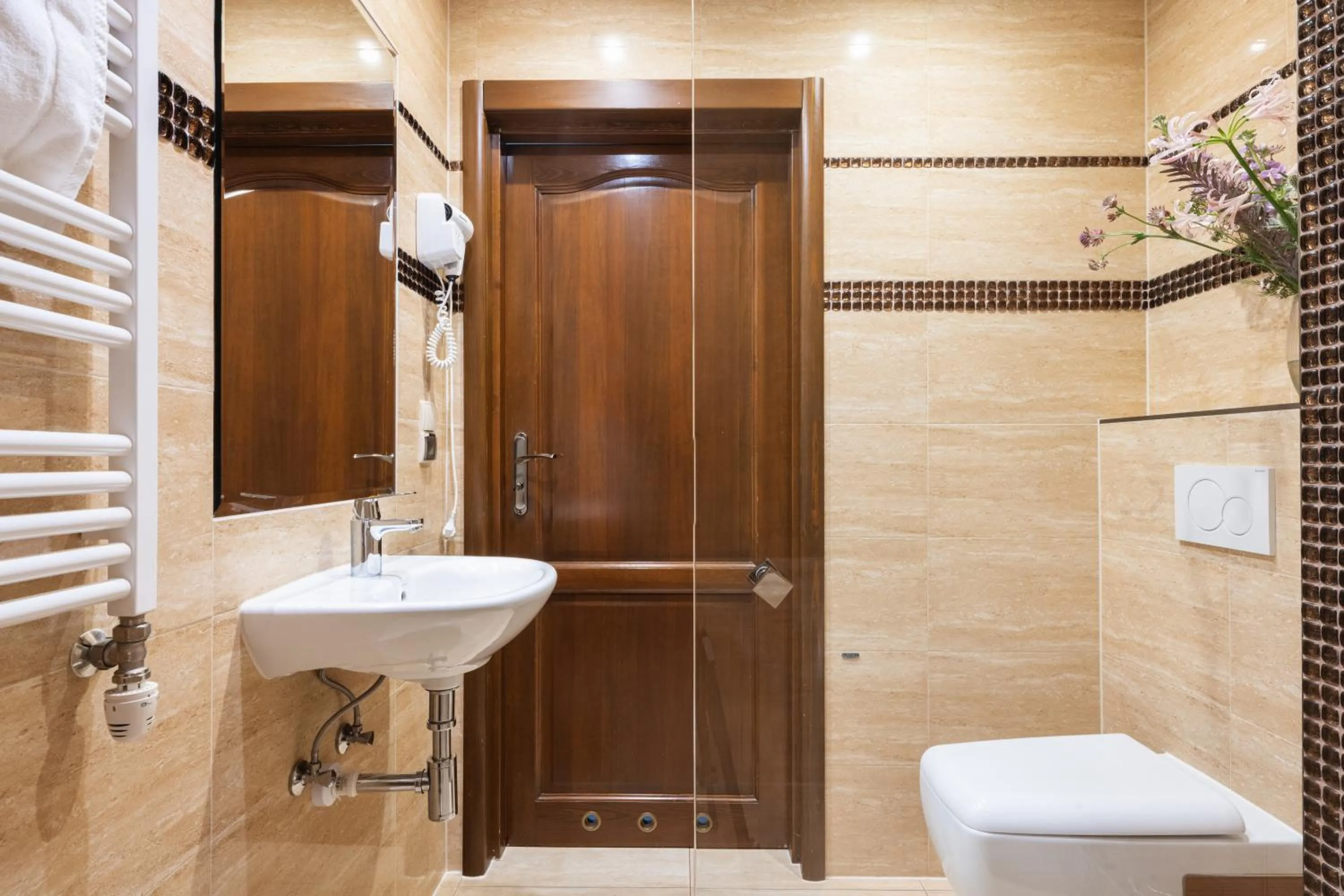 Toilet in Wilcznik 10