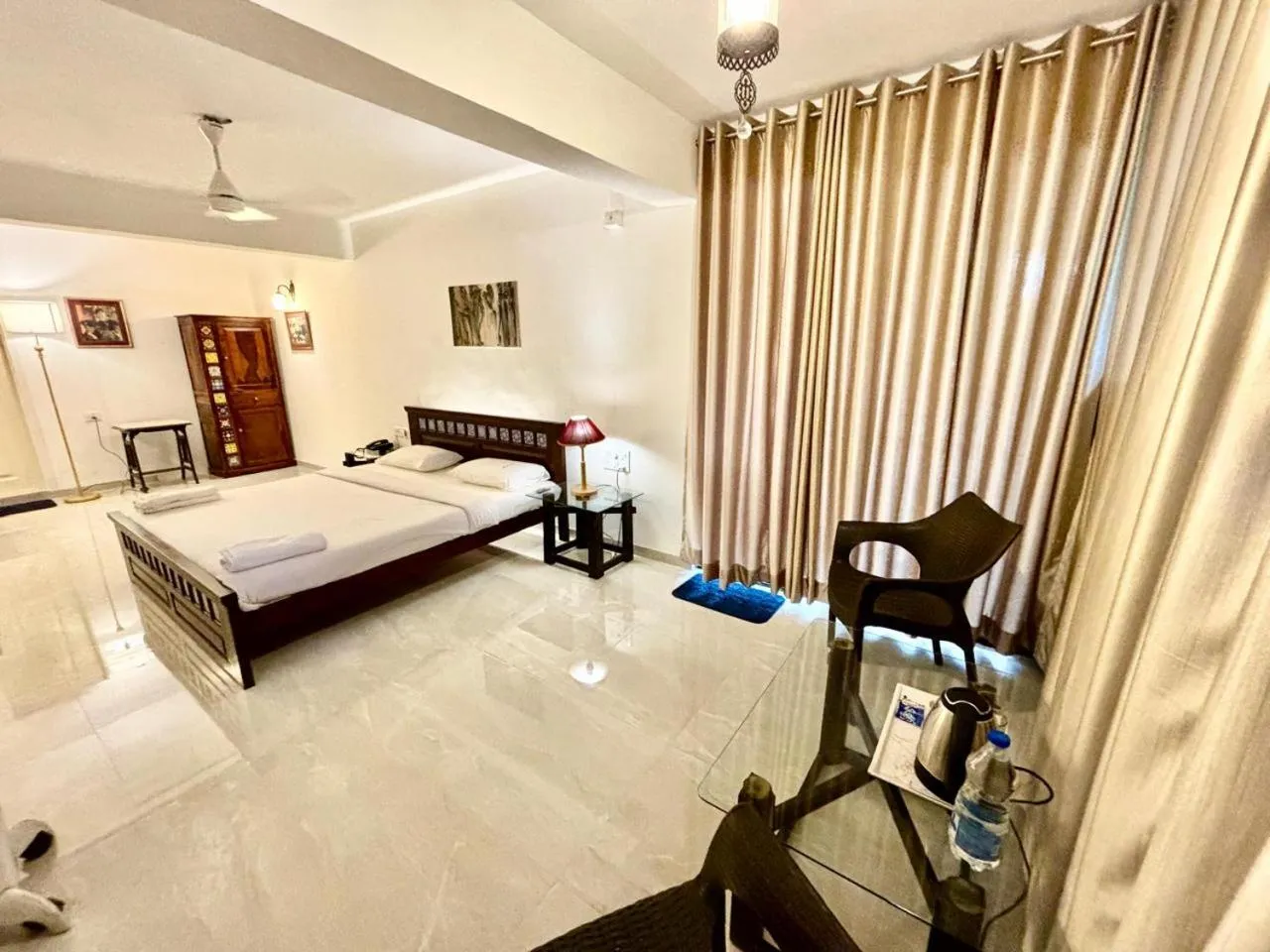 Bedroom, Bed in Honeywood Holiday Homes