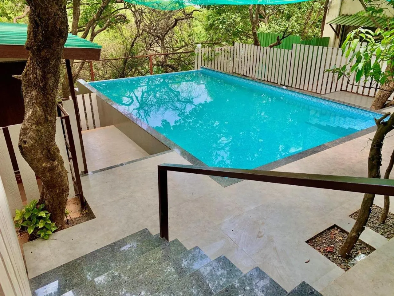 Swimming pool in Honeywood Holiday Homes