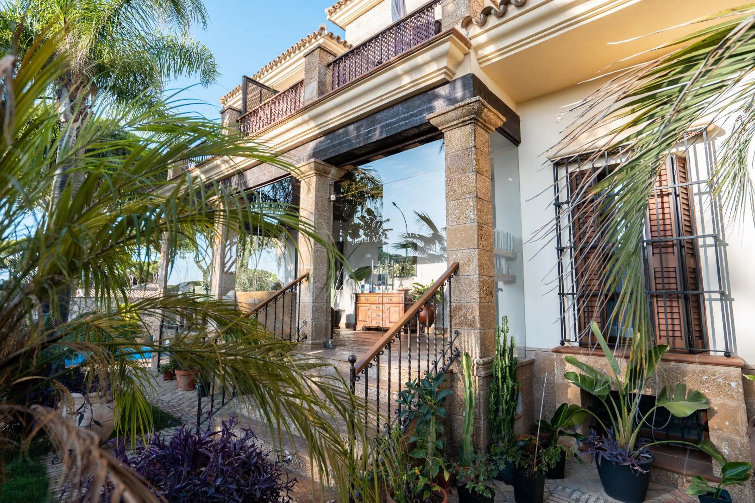 Property building in Hotel Azalea Playa