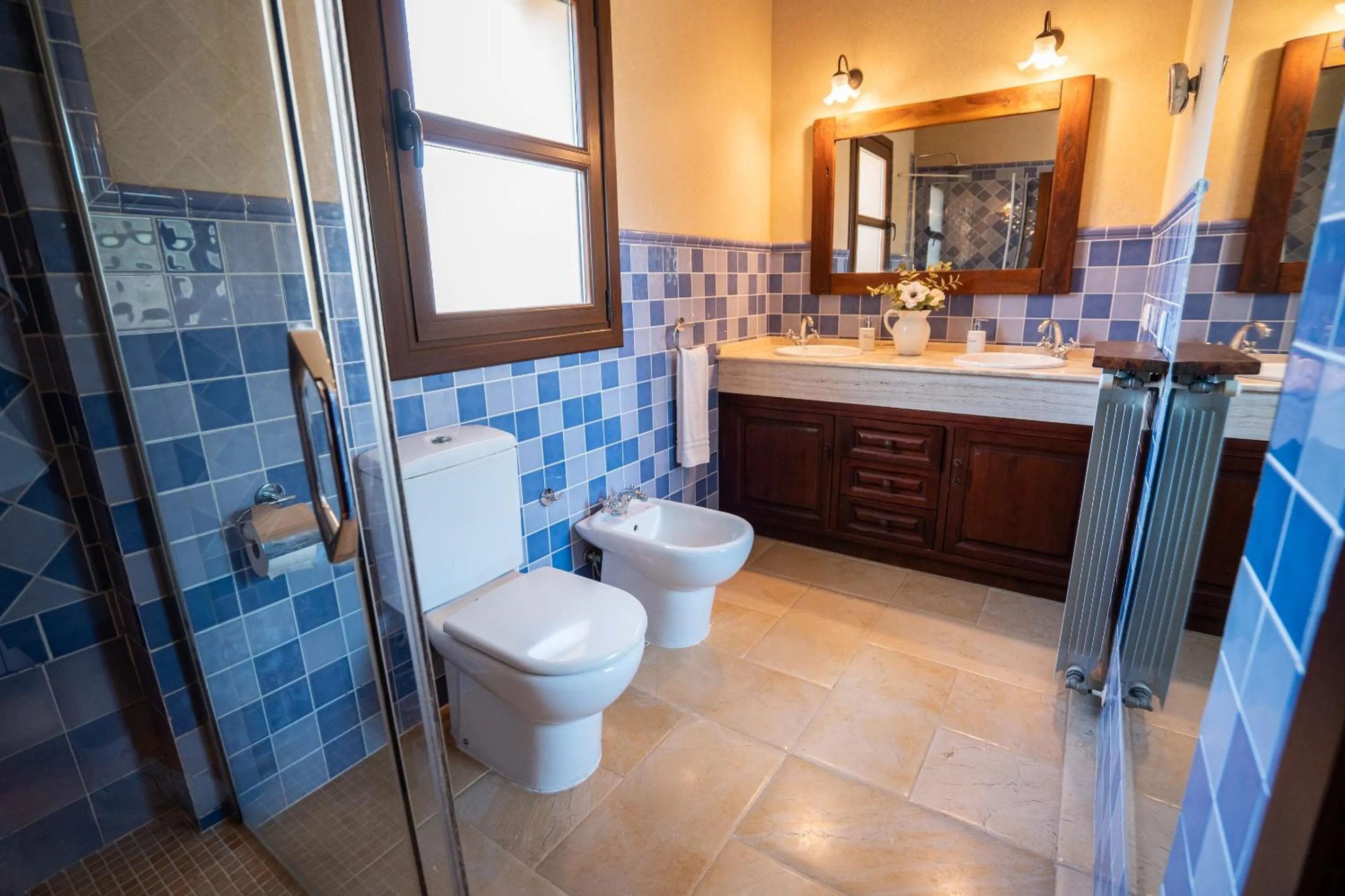 Shower in Hotel Azalea Playa