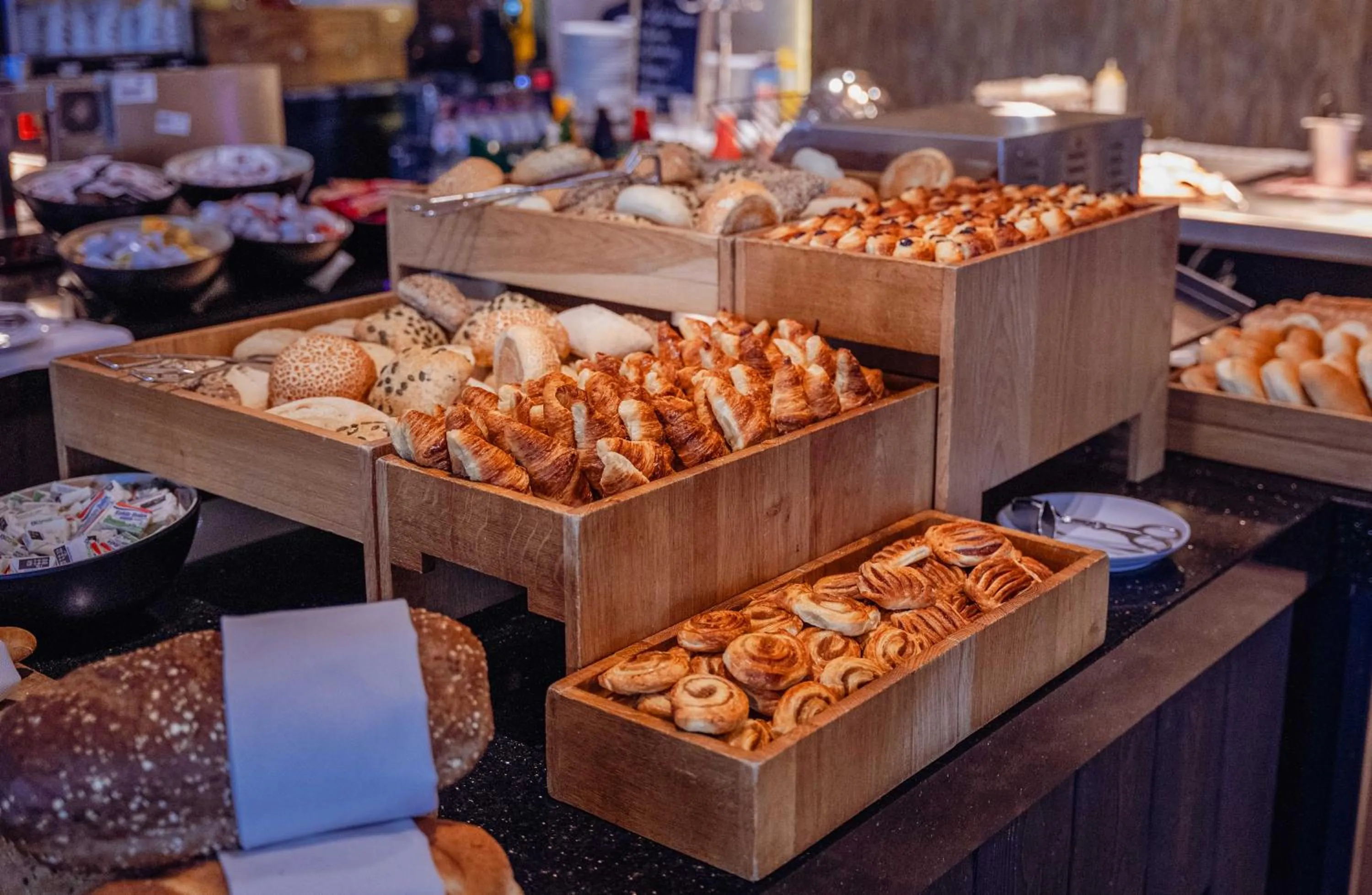 Breakfast in Van der Valk Hotel Mons Congres & Spa