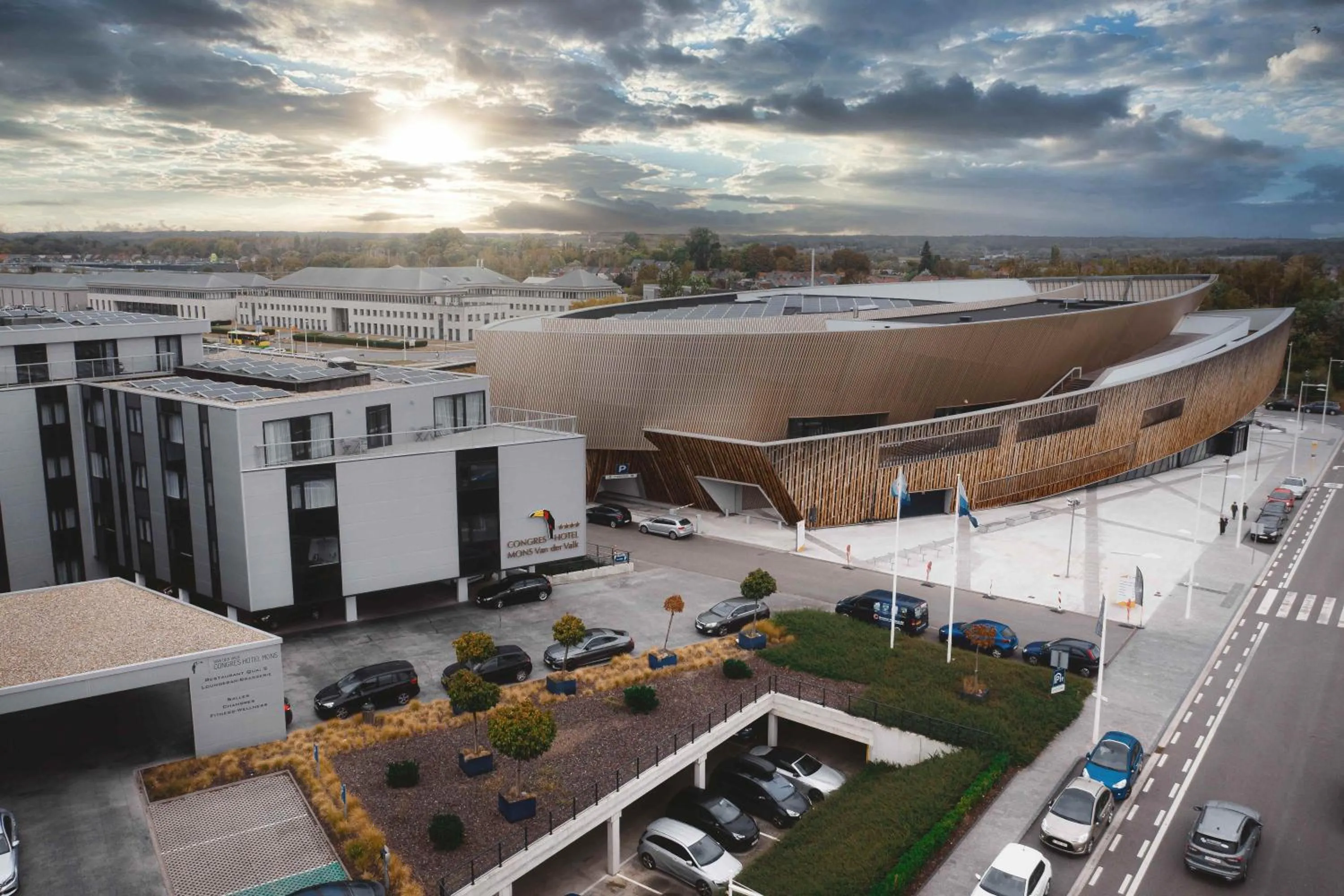 Property building in Van der Valk Hotel Mons Congres & Spa