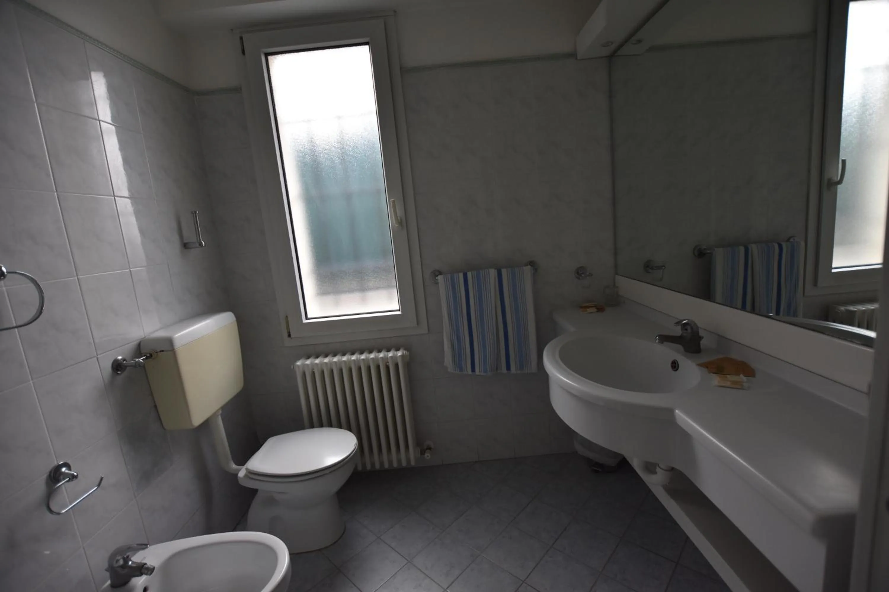 Bathroom in Hotel Bristol - a 30 mt dalla spiaggia