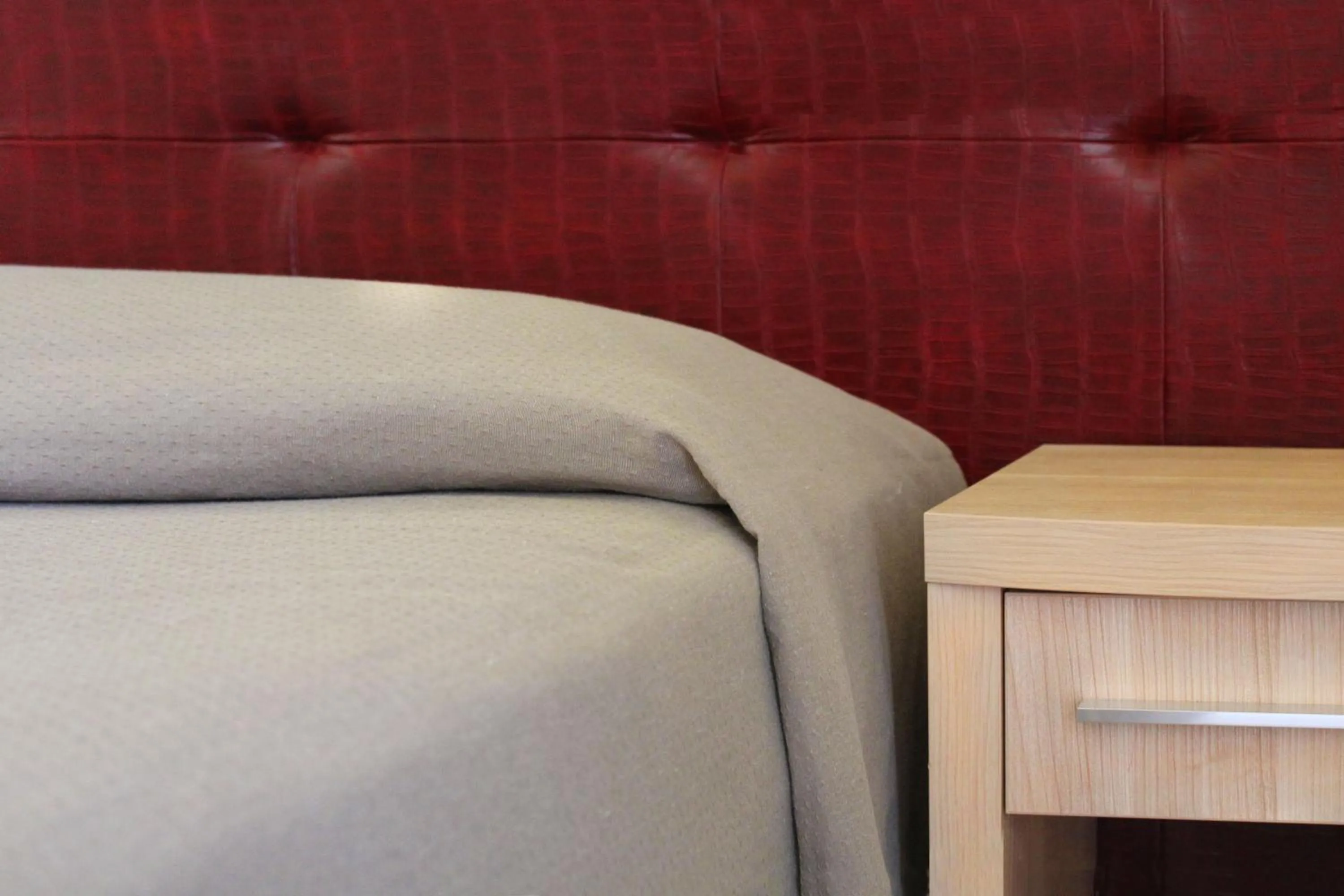 Bedroom, Bed in Hotel Bristol - a 30 mt dalla spiaggia