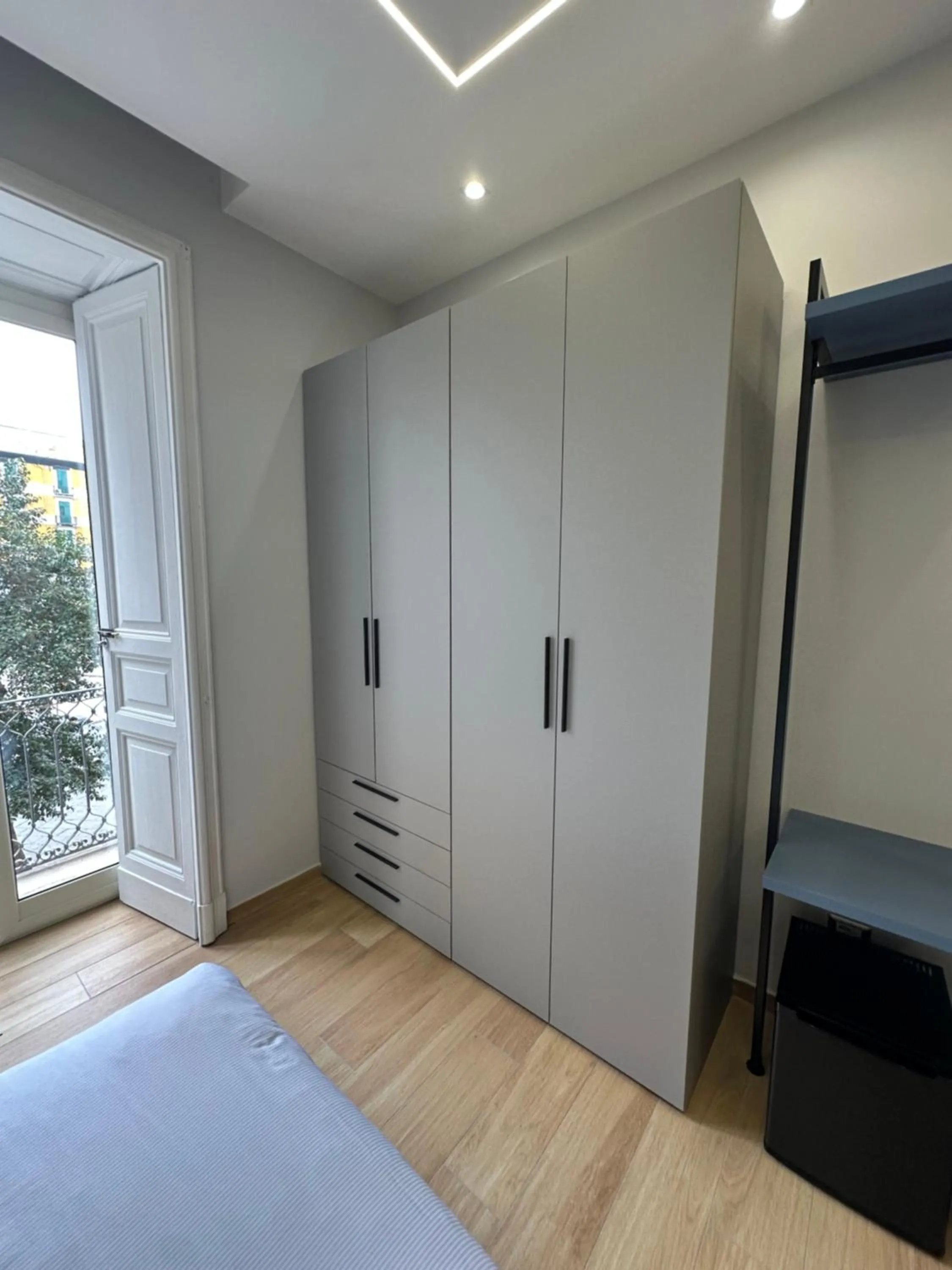 View (from property/room), Bed in Hotiday Napoli Astoria