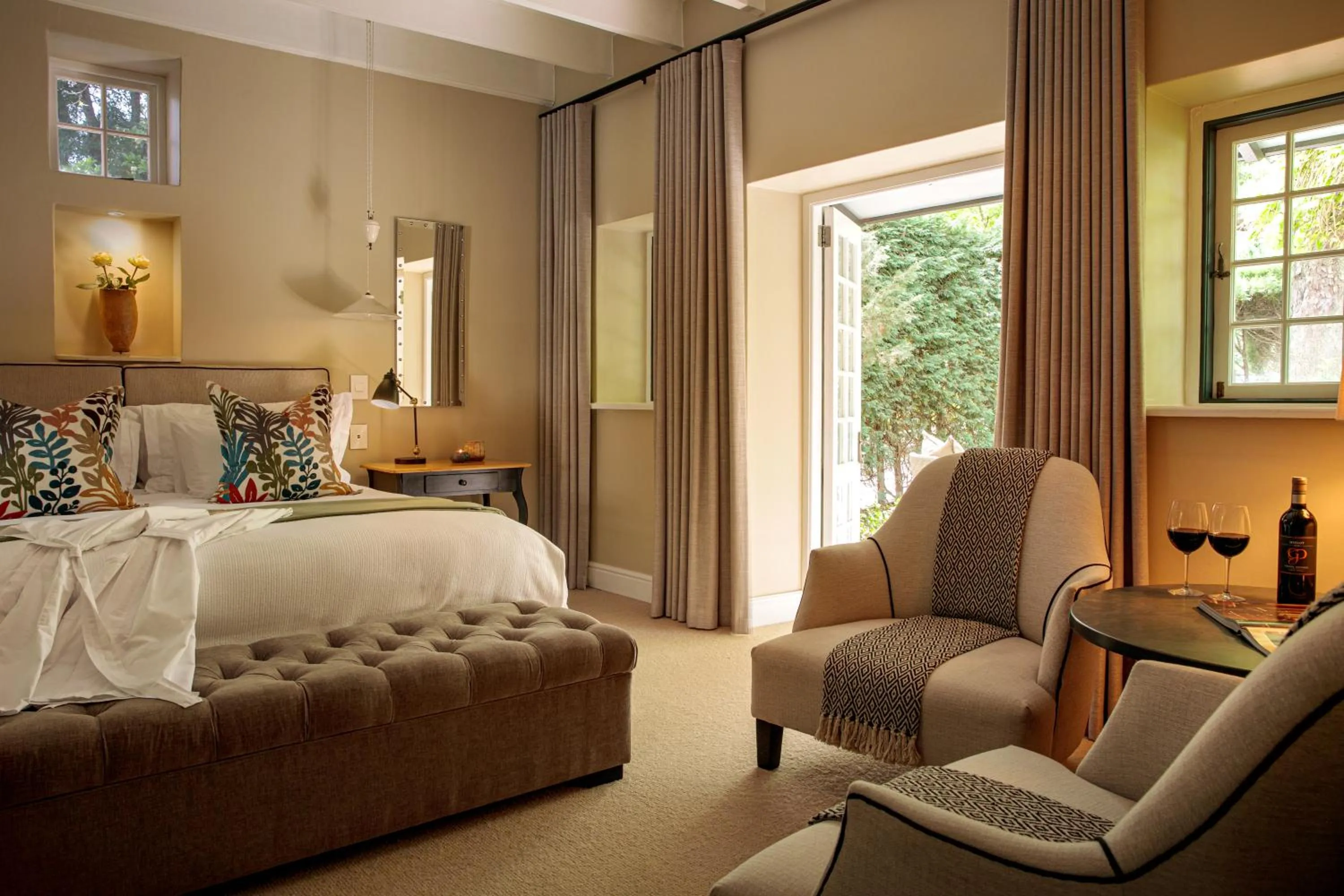 Bedroom, Bed in Grande Provence