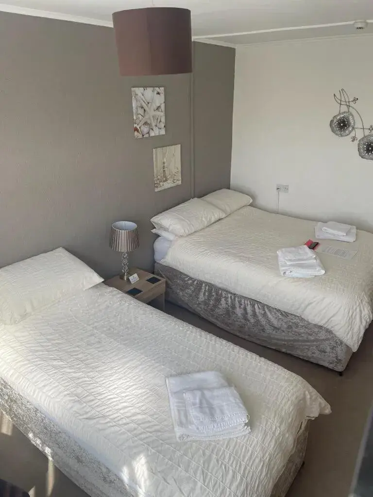 Deluxe Queen Room in The Saxby Hotel Deluxe Queen Room in The Saxby Hotel