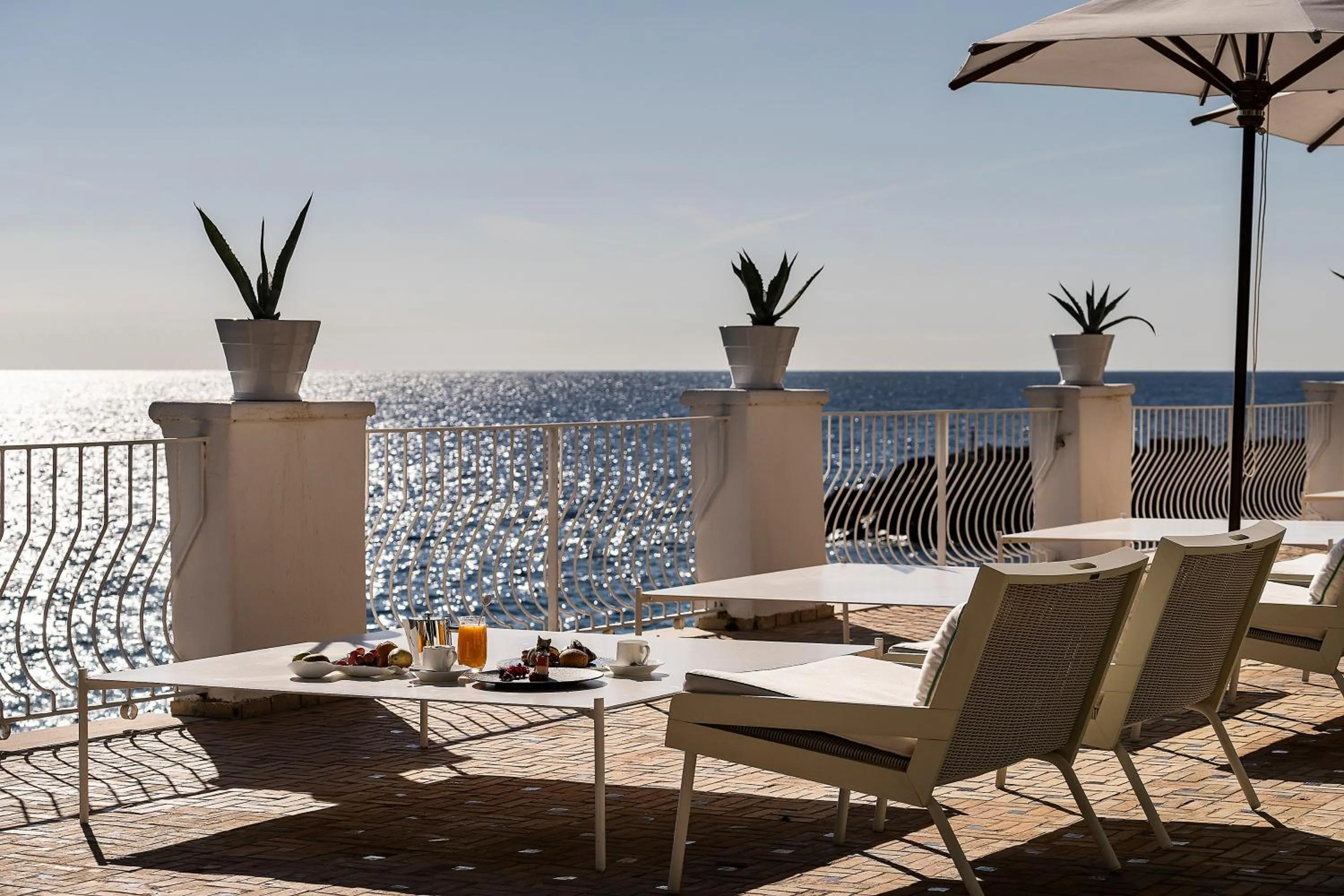 Restaurant/places to eat in Miramare Sea Resort & Spa