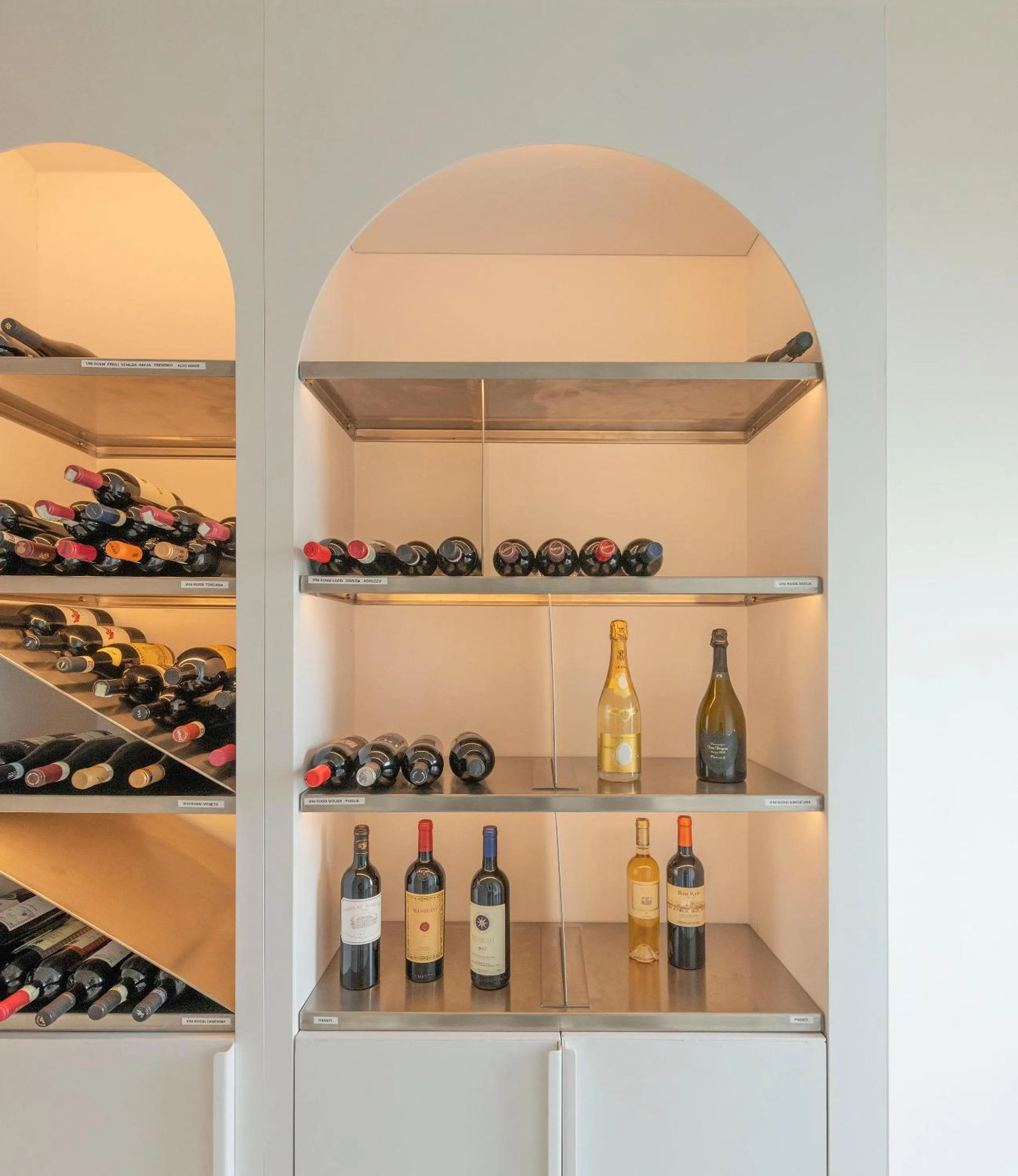 Restaurant/places to eat in Miramare Sea Resort & Spa