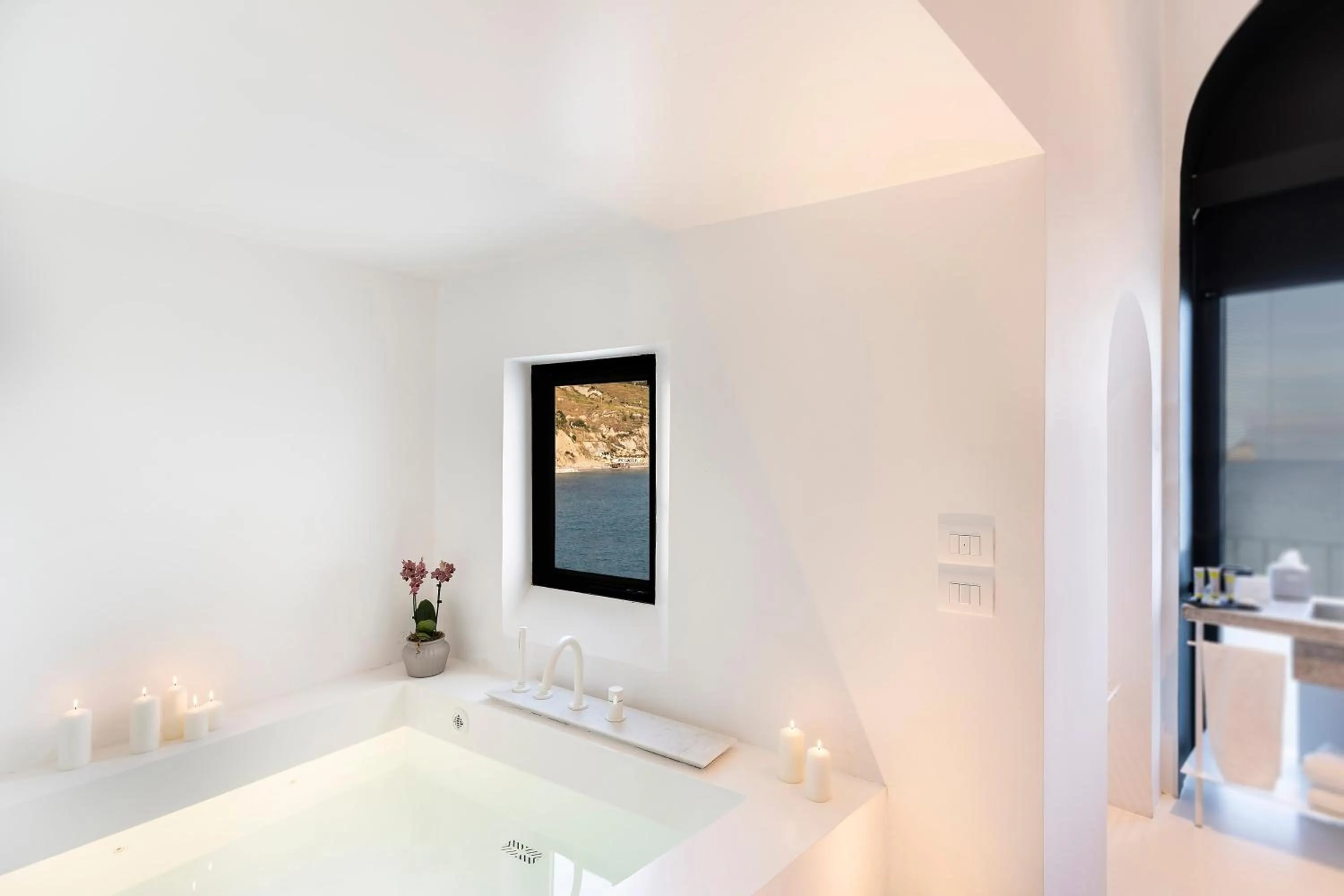 Hot Tub in Miramare Sea Resort & Spa