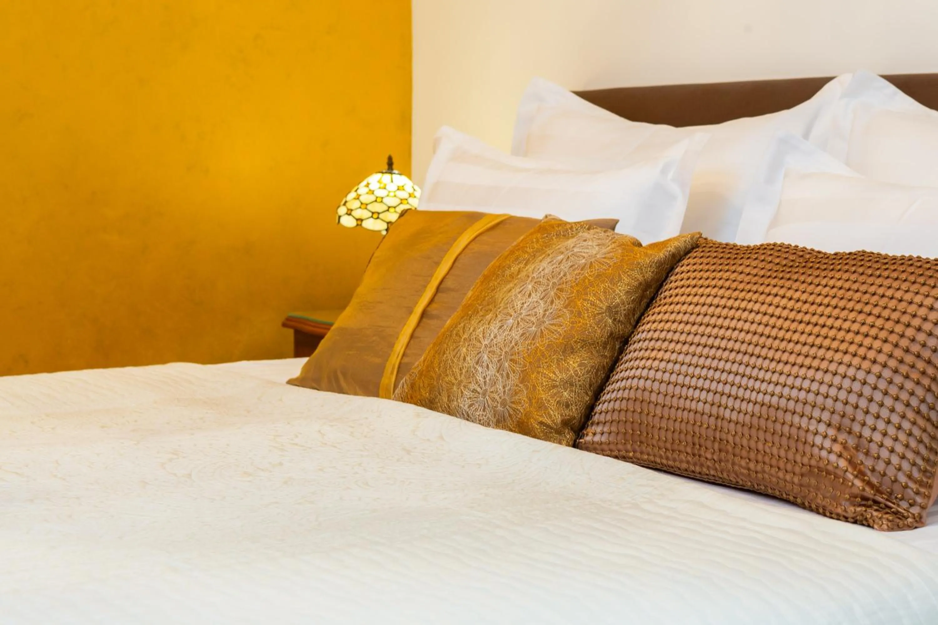 Bed in Romantic Luxury Rooms