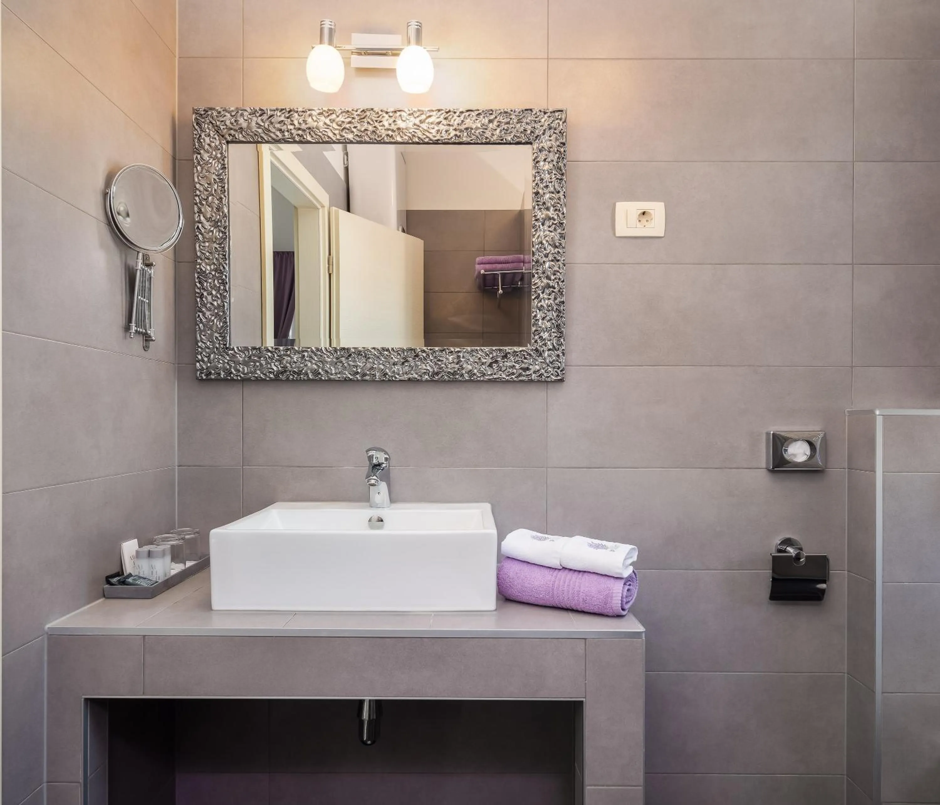 Bathroom in Romantic Luxury Rooms