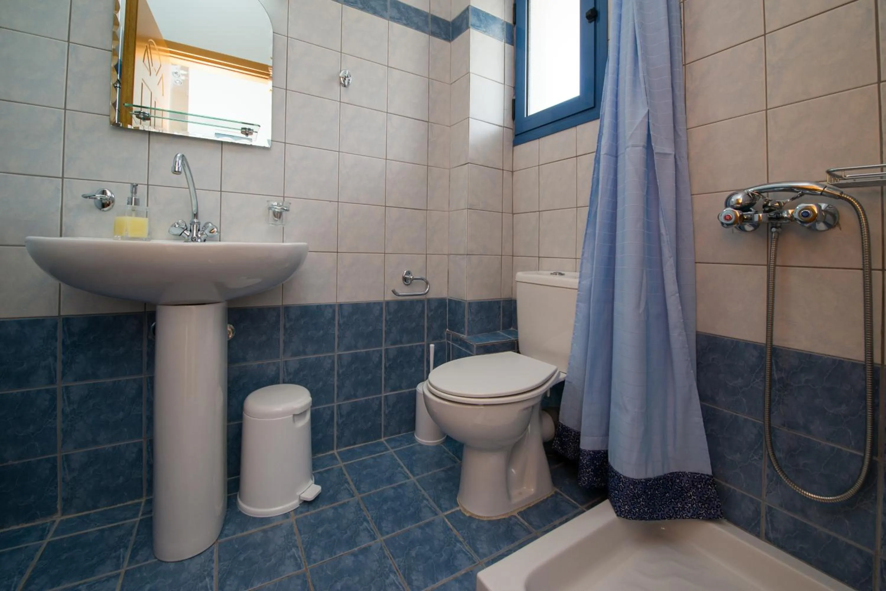 Bathroom in Elaias Gi Residence