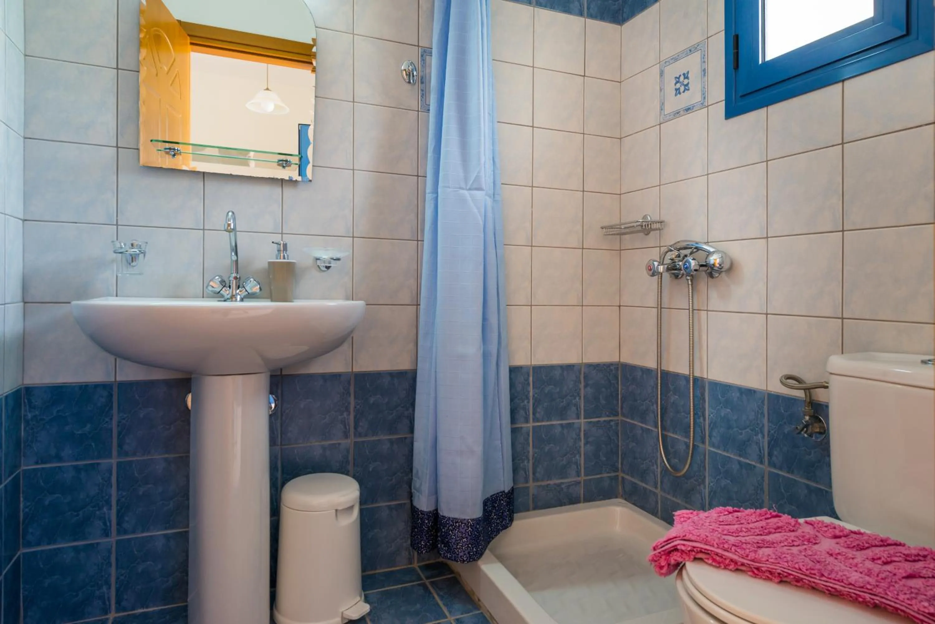 Bathroom in Elaias Gi Residence