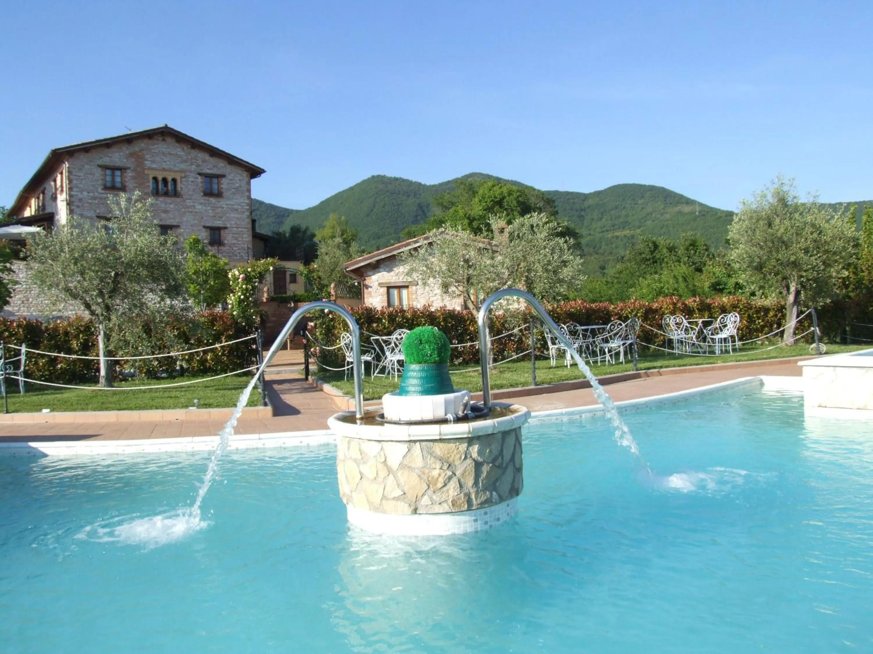 Swimming pool in La Castellaia Resort