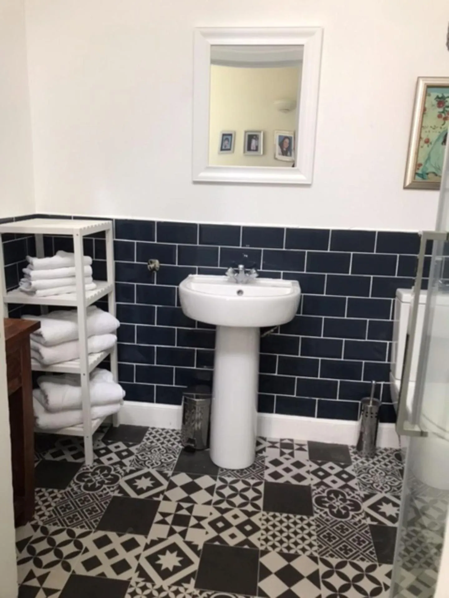 Bathroom in Glengorm Castle