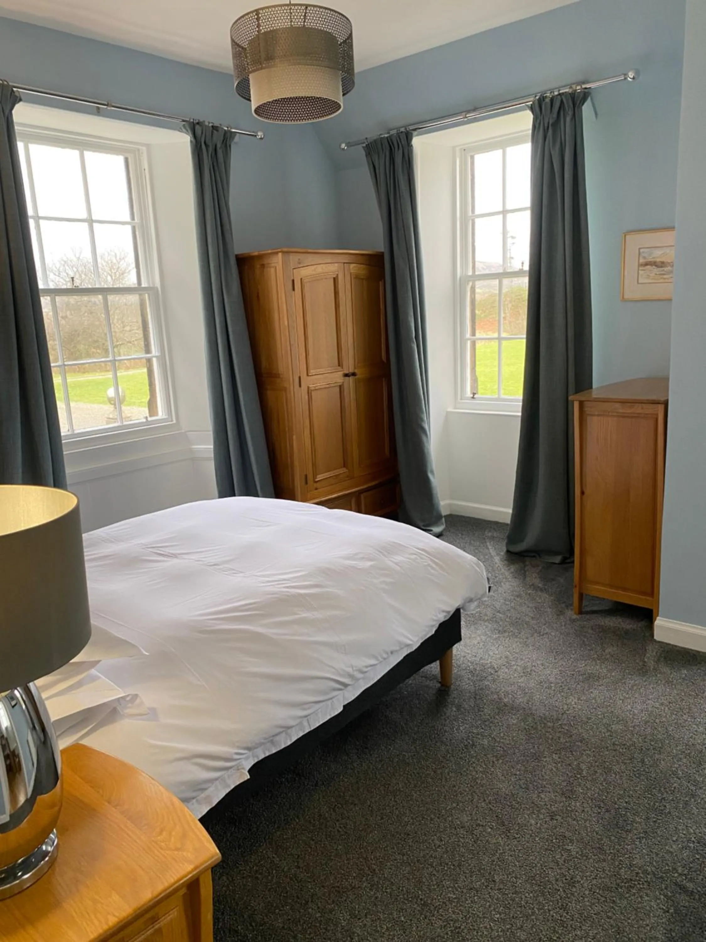 Bedroom, Bed in Glengorm Castle