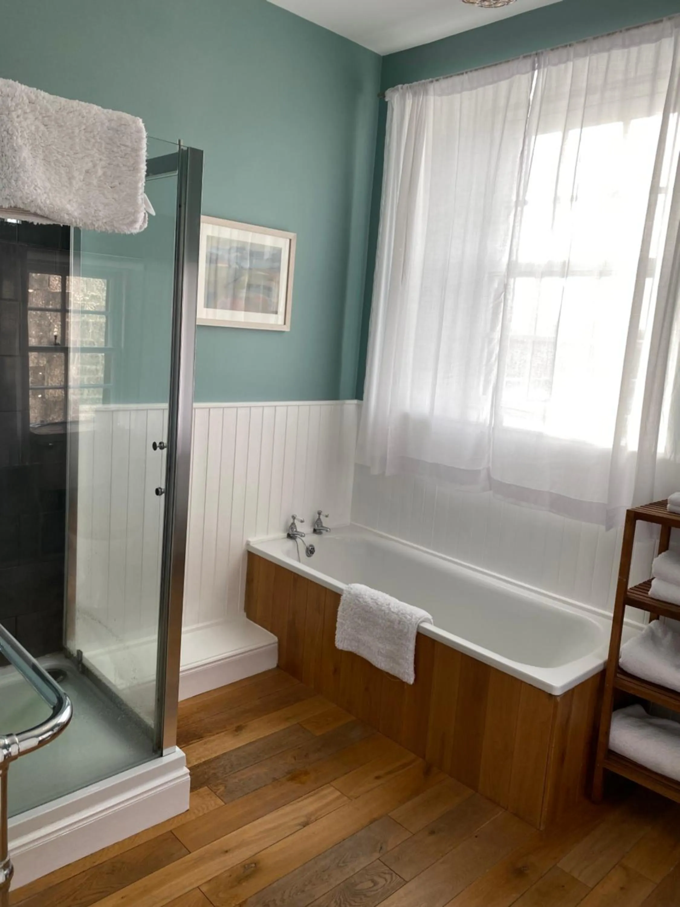 Bathroom in Glengorm Castle