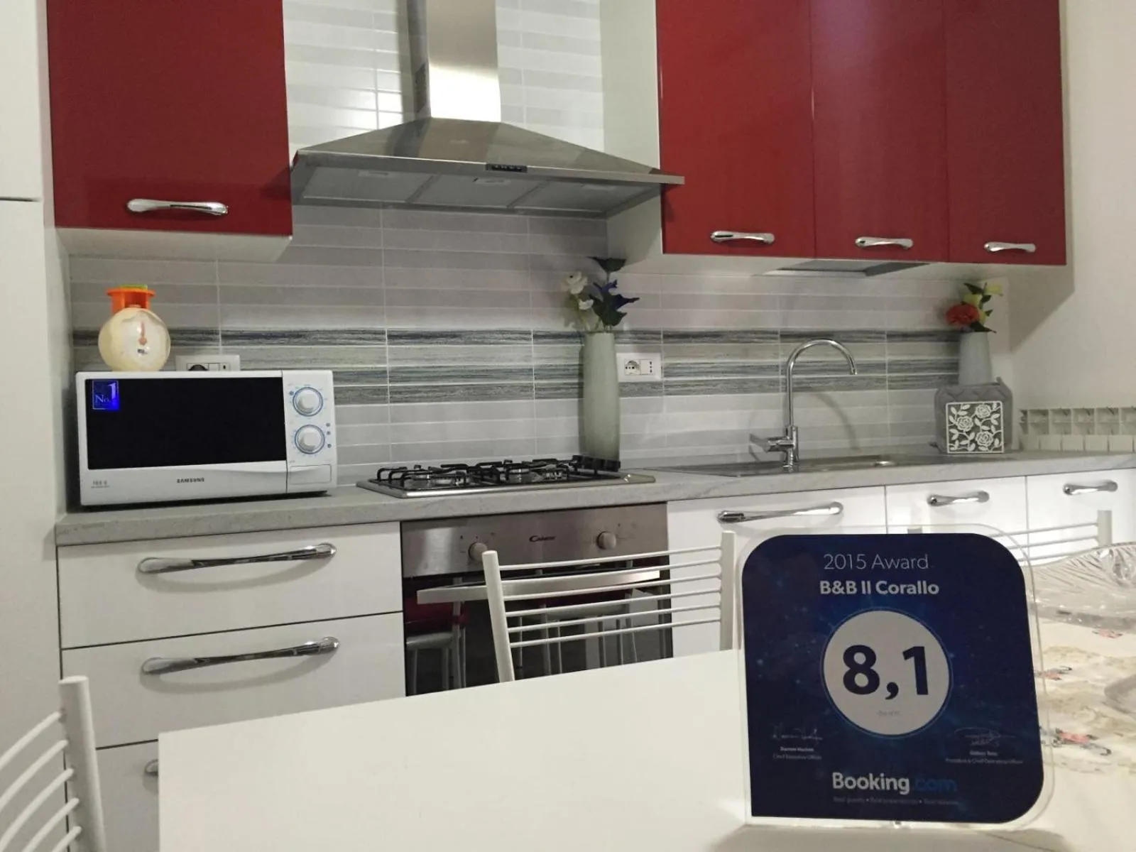 Food and drinks in B&B Il Corallo