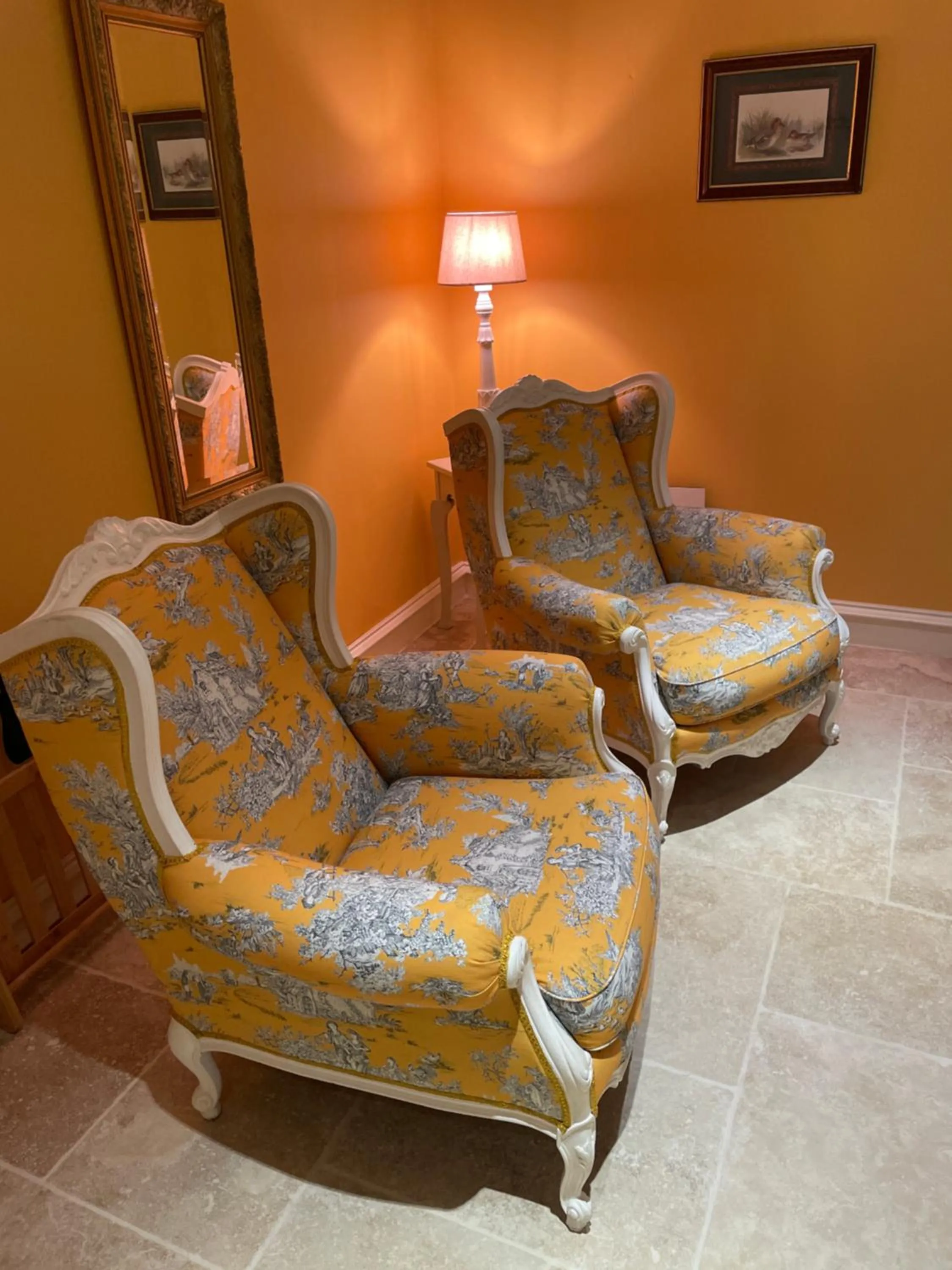 Living room in Chambre d'Hôte Couguiolet - avec piscine