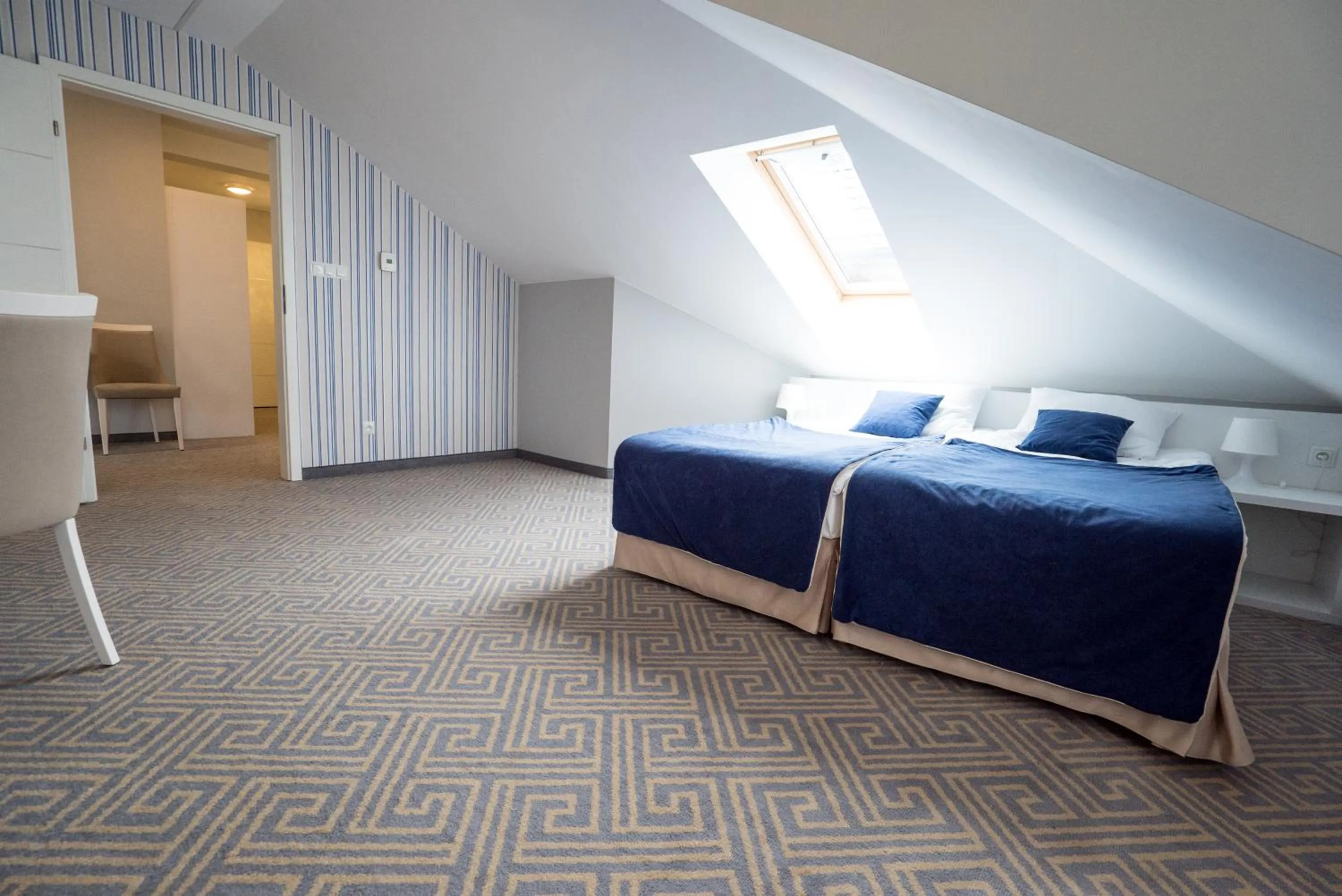 Property building, Bed in Hotel Aleksandria