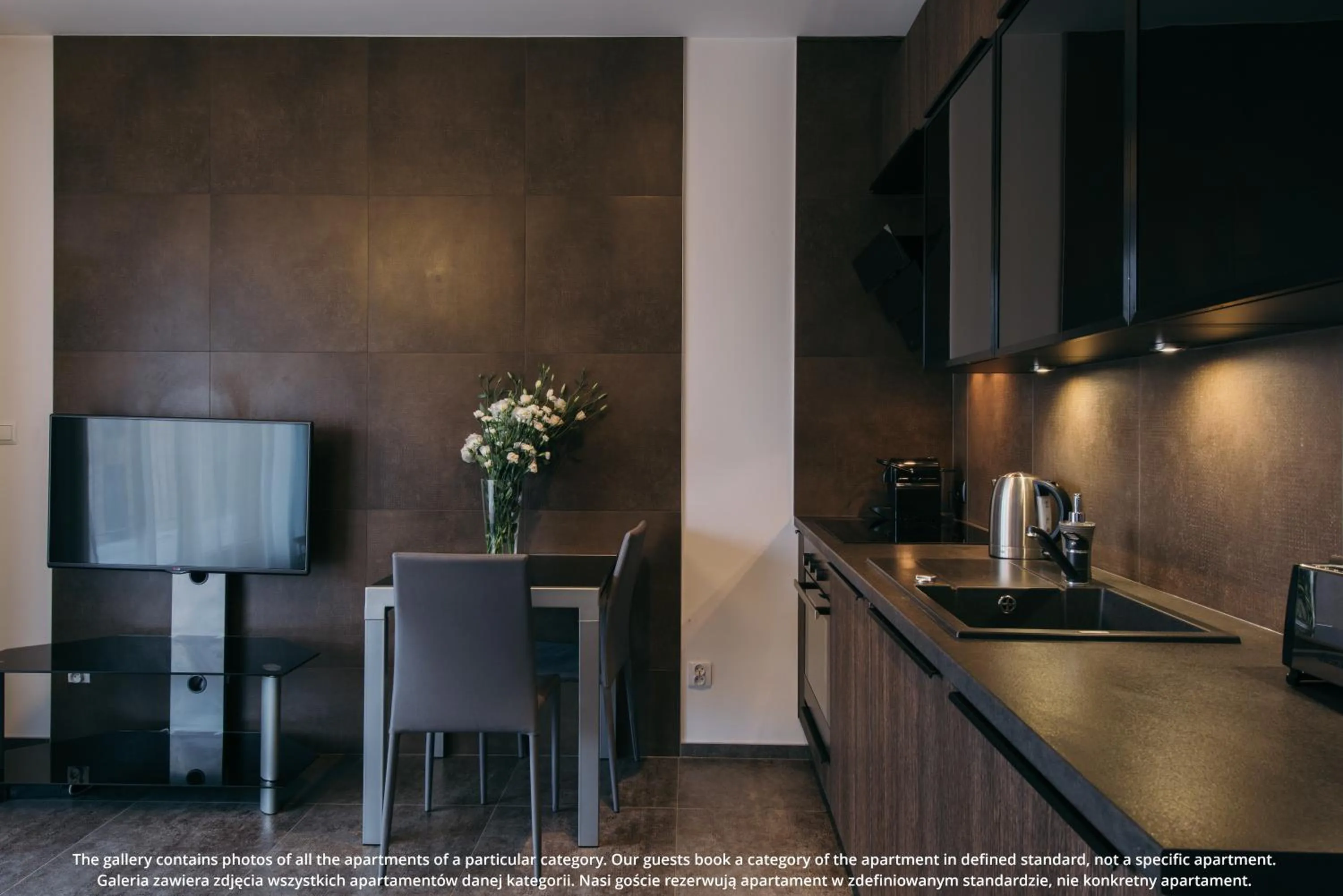 Kitchen or kitchenette in EXCLUSIVE Aparthotel Kraków Browar Lubicz