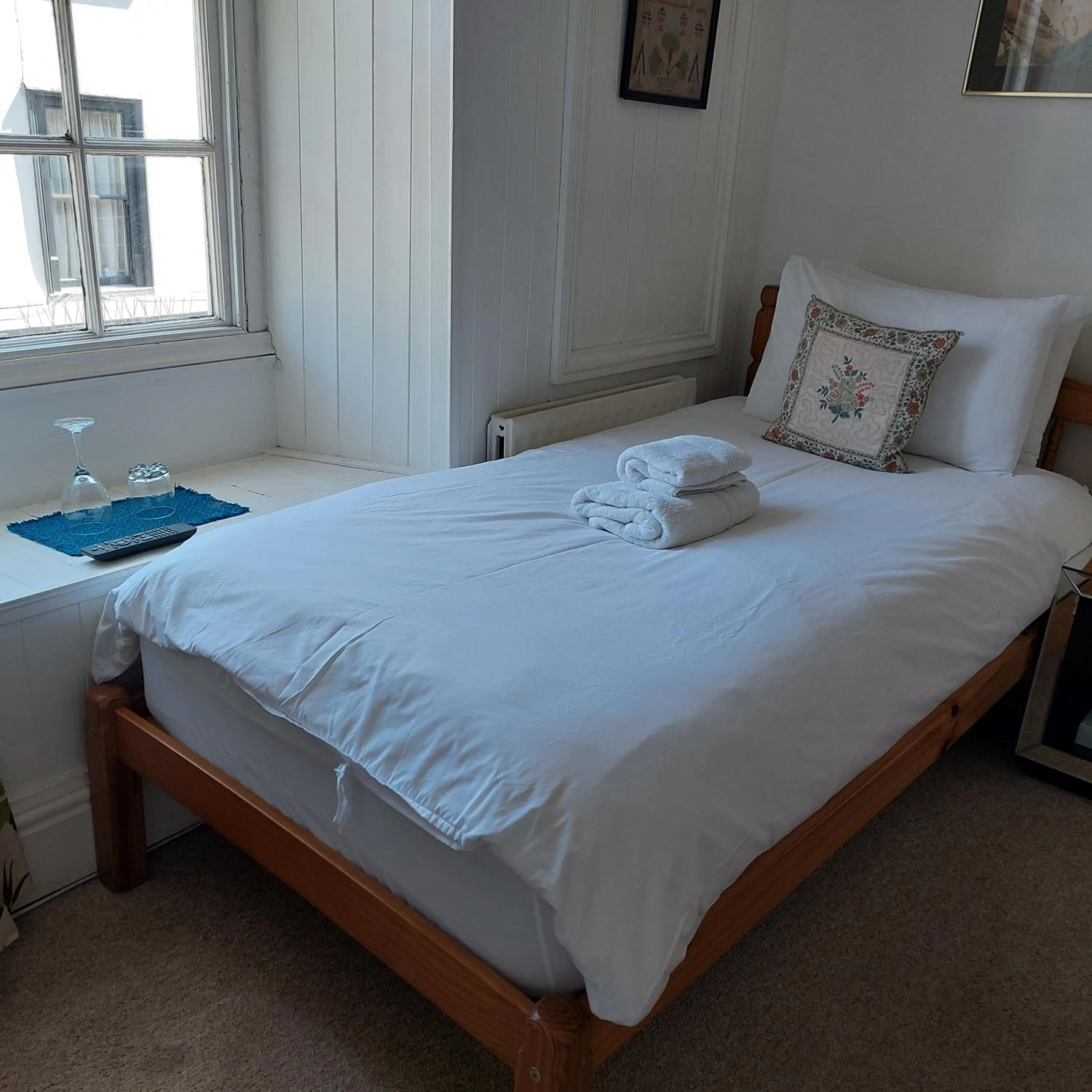 Bed in The Old Court House Guest House