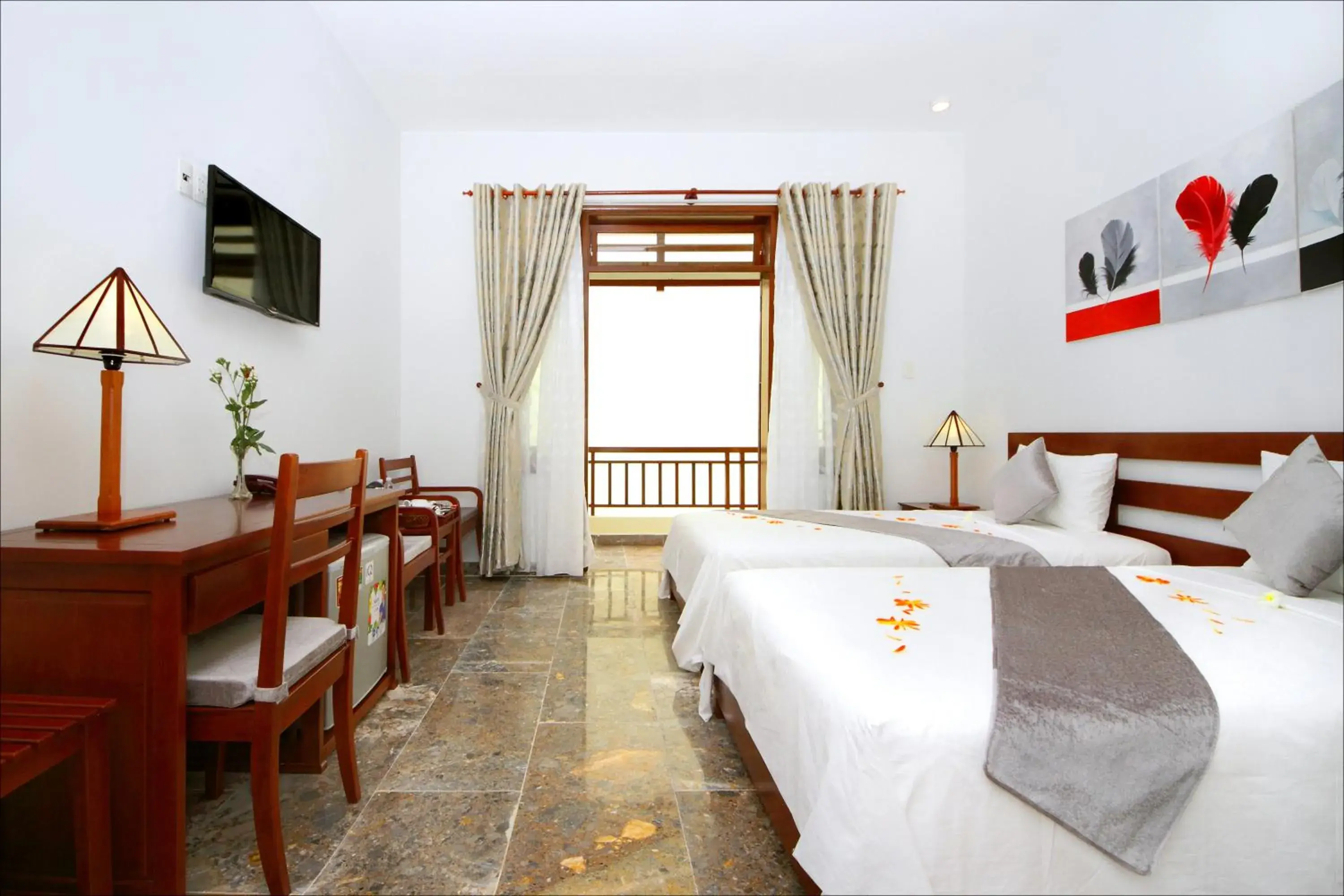 High - End Deluxe Double or Twin Room in Hoi An TNT Villa High - End Deluxe Double or Twin Room in Hoi An TNT Villa