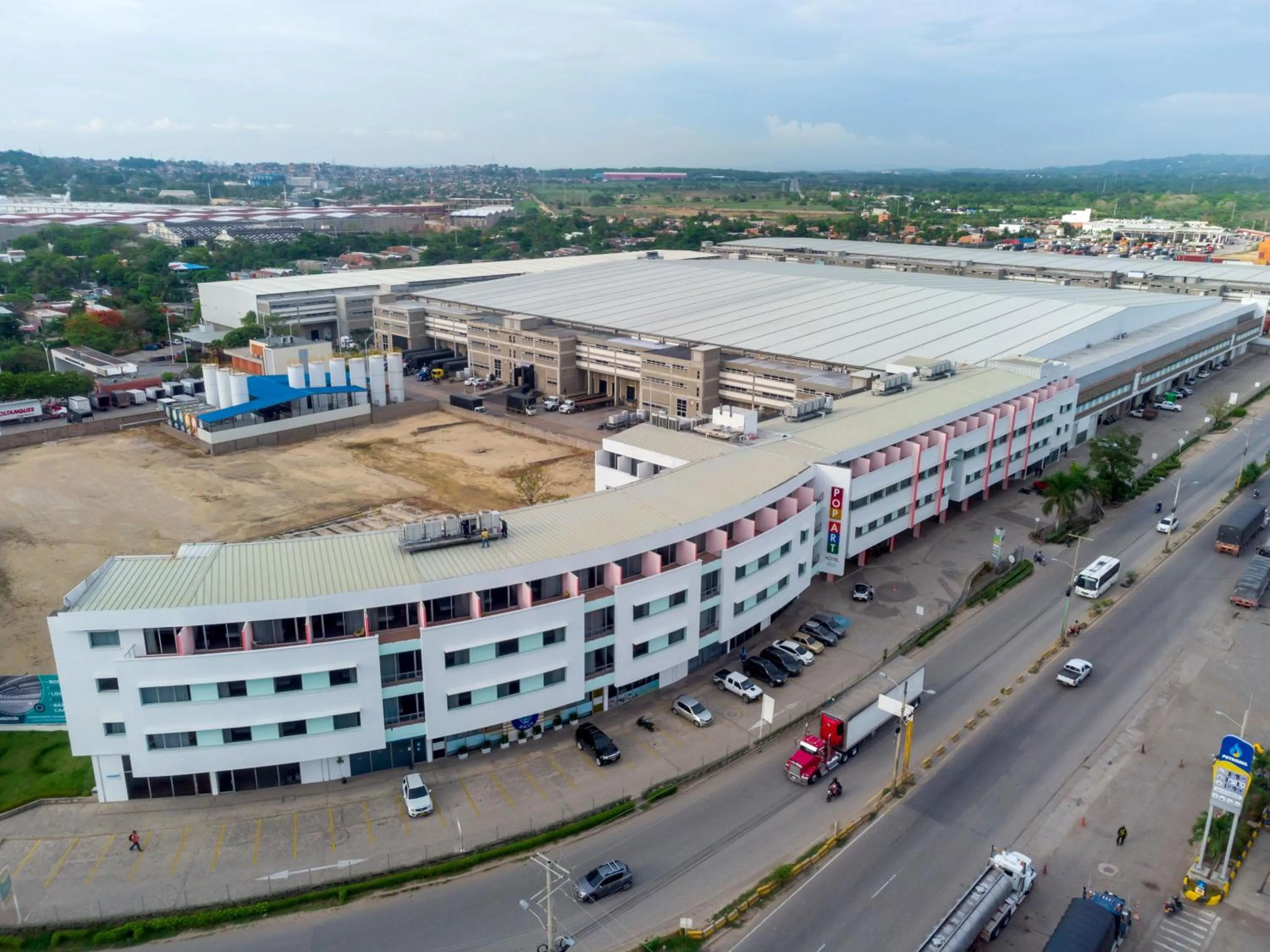 Property building in Pop Art Hotel CLC Puerto Mamonal Cartagena