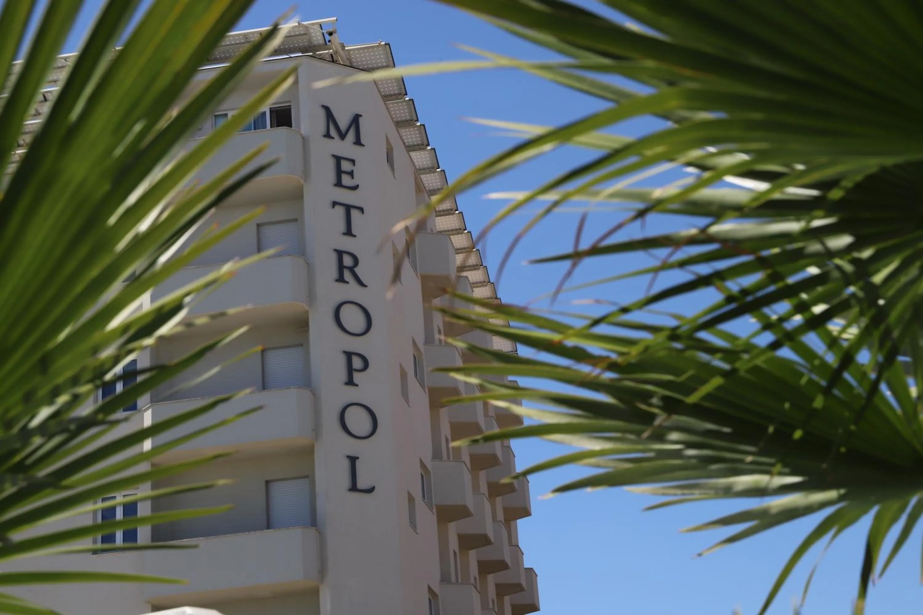 Property building in Hotel Metropol