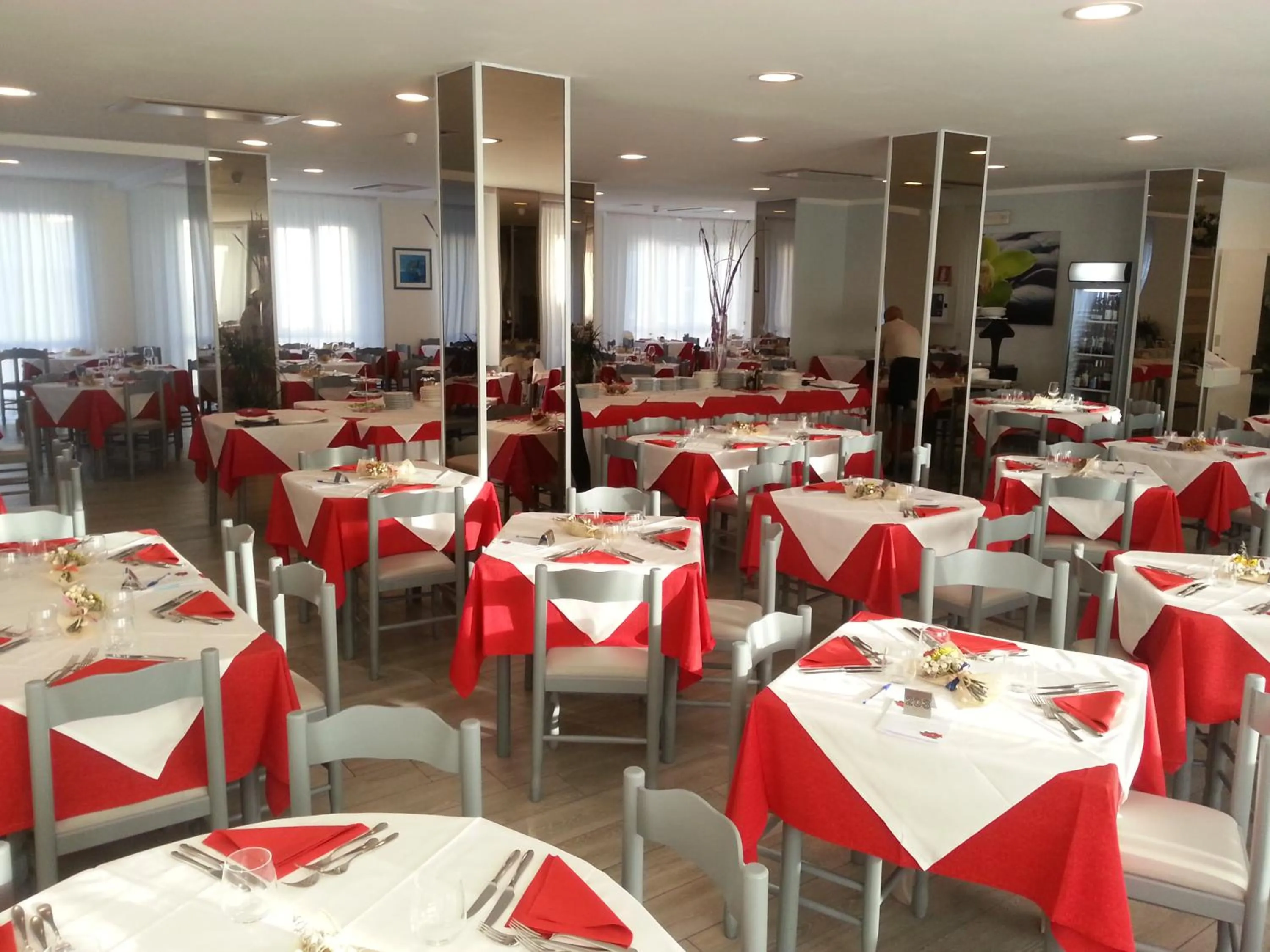 Communal lounge/ TV room in Hotel Metropol