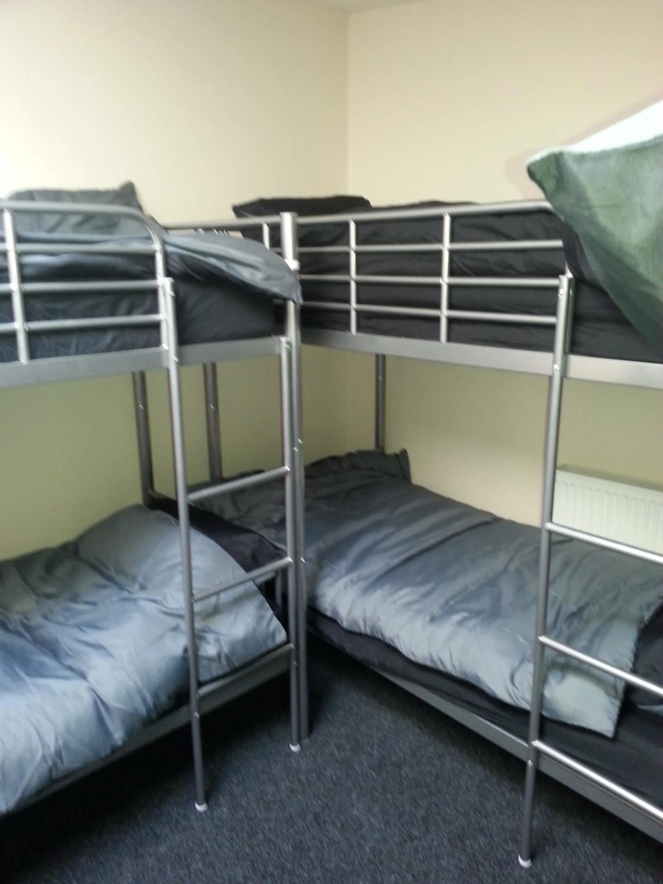 bunk bed, Bed in Budget Hostel