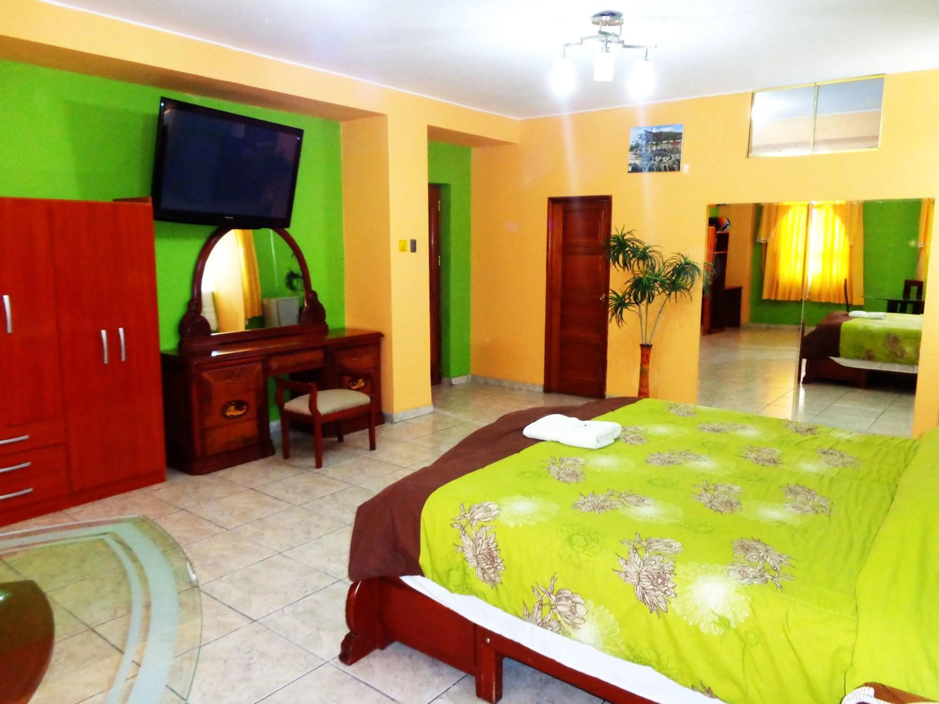 Bed in Hotel Colon Plaza