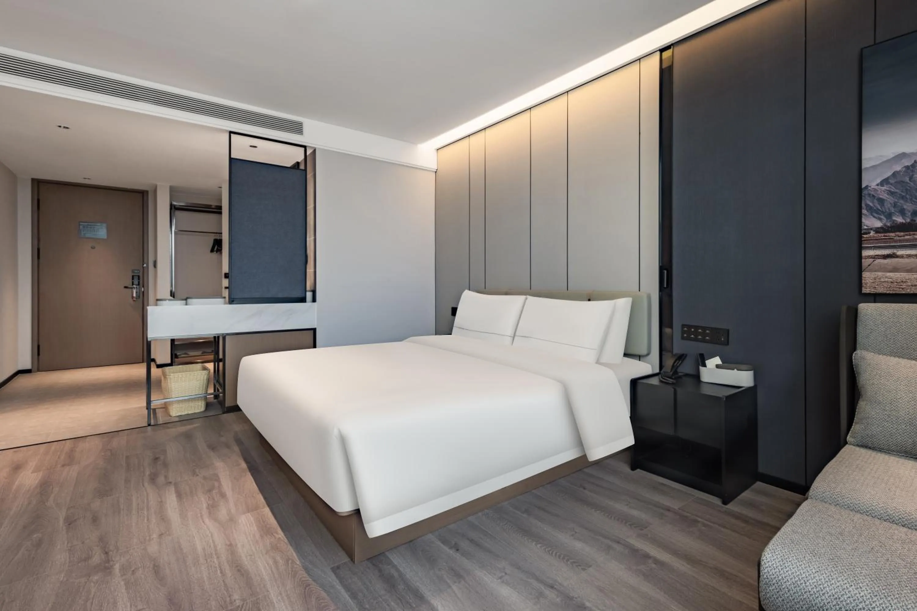 Bed in Atour Hotel Hangzhou Xiaoshan Airport Airport Town